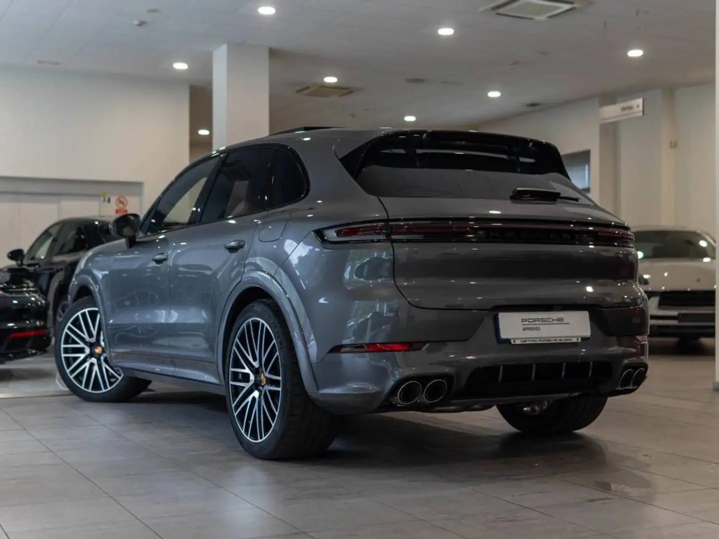 Porsche Cayenne E-Hybrid Aut. Gris - 2