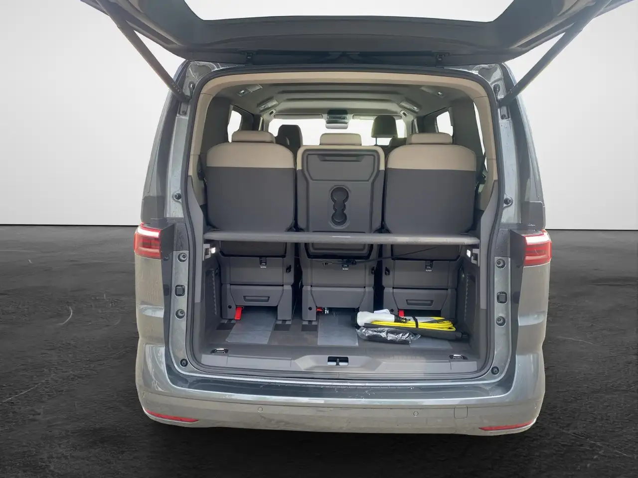 Volkswagen T7 Multivan 1.5 eHybrid 4Motion DSG Edition 12