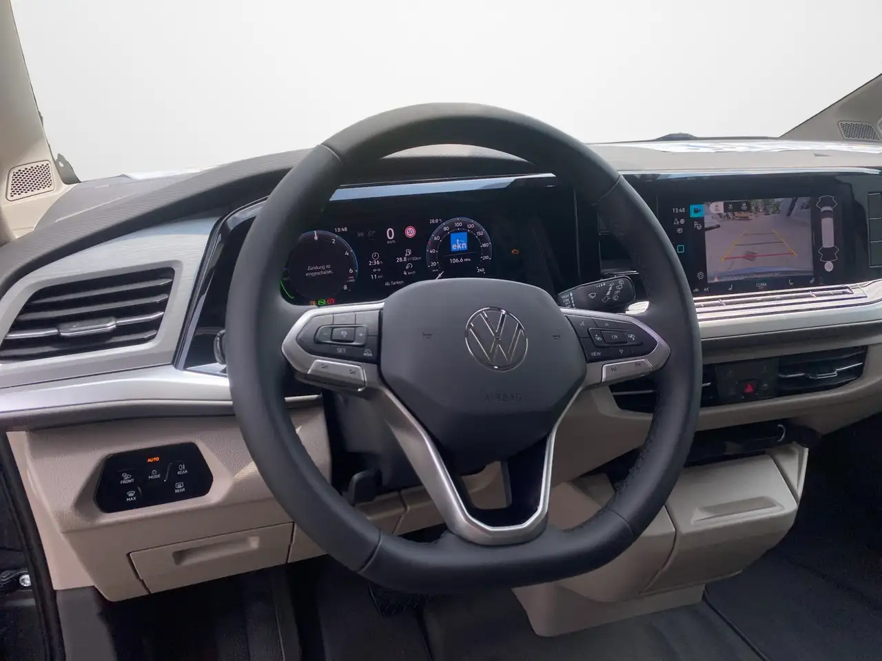 Volkswagen T7 Multivan 1.5 eHybrid 4Motion DSG Edition 9