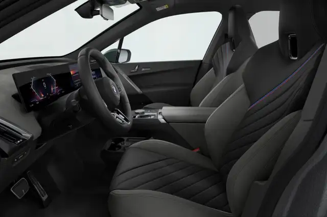 BMW Ix view 4
