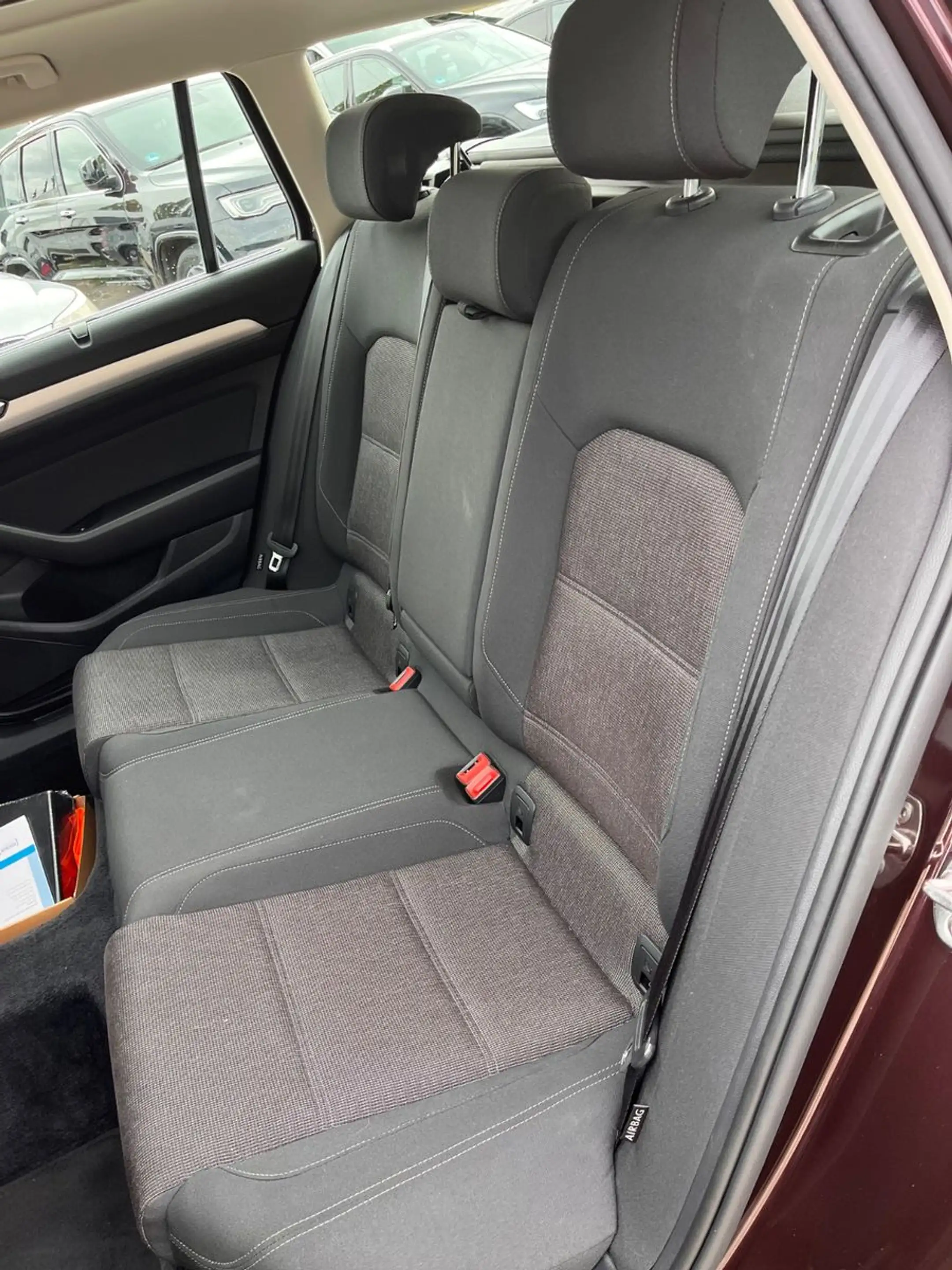 Volkswagen Passat Variant 2.0TDI DSG Pano ACC Navi Kamera — photo 15
