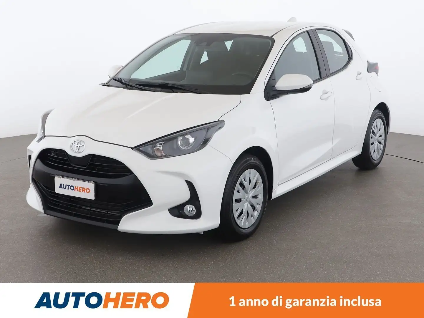 Toyota Yaris 1.0 Active Blanc - 1