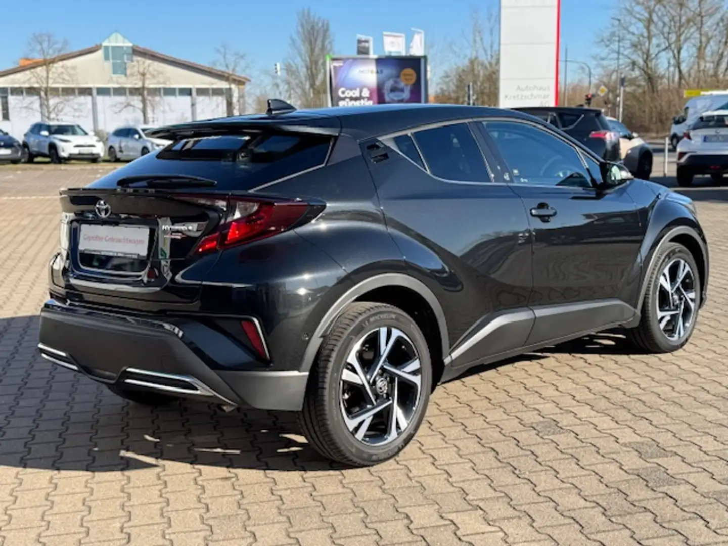 Toyota C-HR 2.0 Hybrid Team Deutschland Schwarz - 2