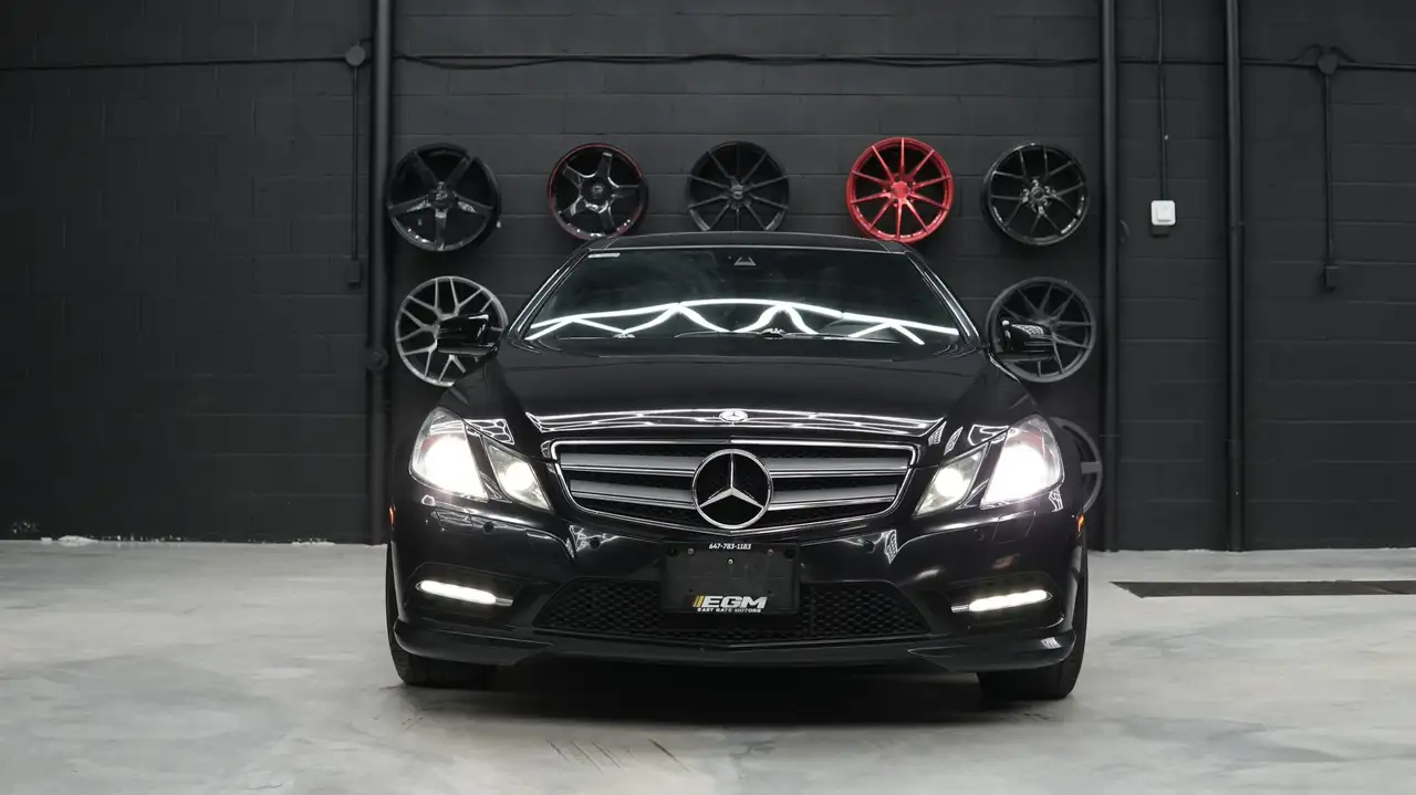 Mercedes-Benz E-Class fotografie Mercedes-Benz E-Class