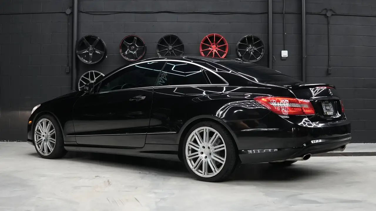 Mercedes-Benz E-Class fotografie Mercedes-Benz E-Class