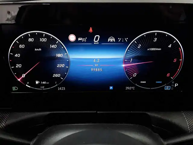 Mercedes-Benz C-Class view 3