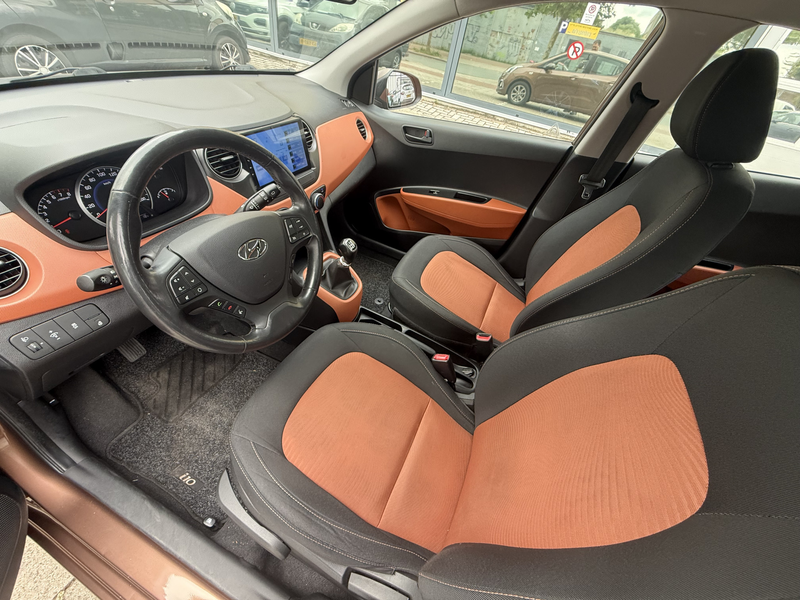 Hyundai i10 1.0i i-Motion Comfort Plus * 112.785 Km * Airco * — photo 7