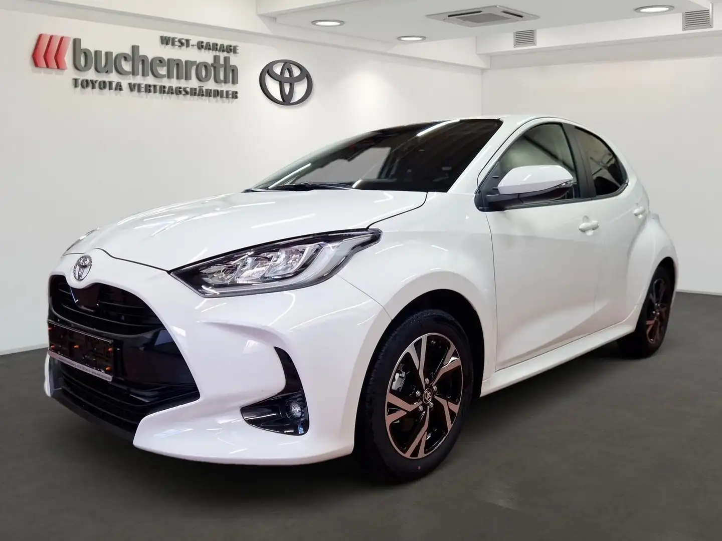 Toyota Yaris Hybrid Team D+ Comfort Paket Alb - 1