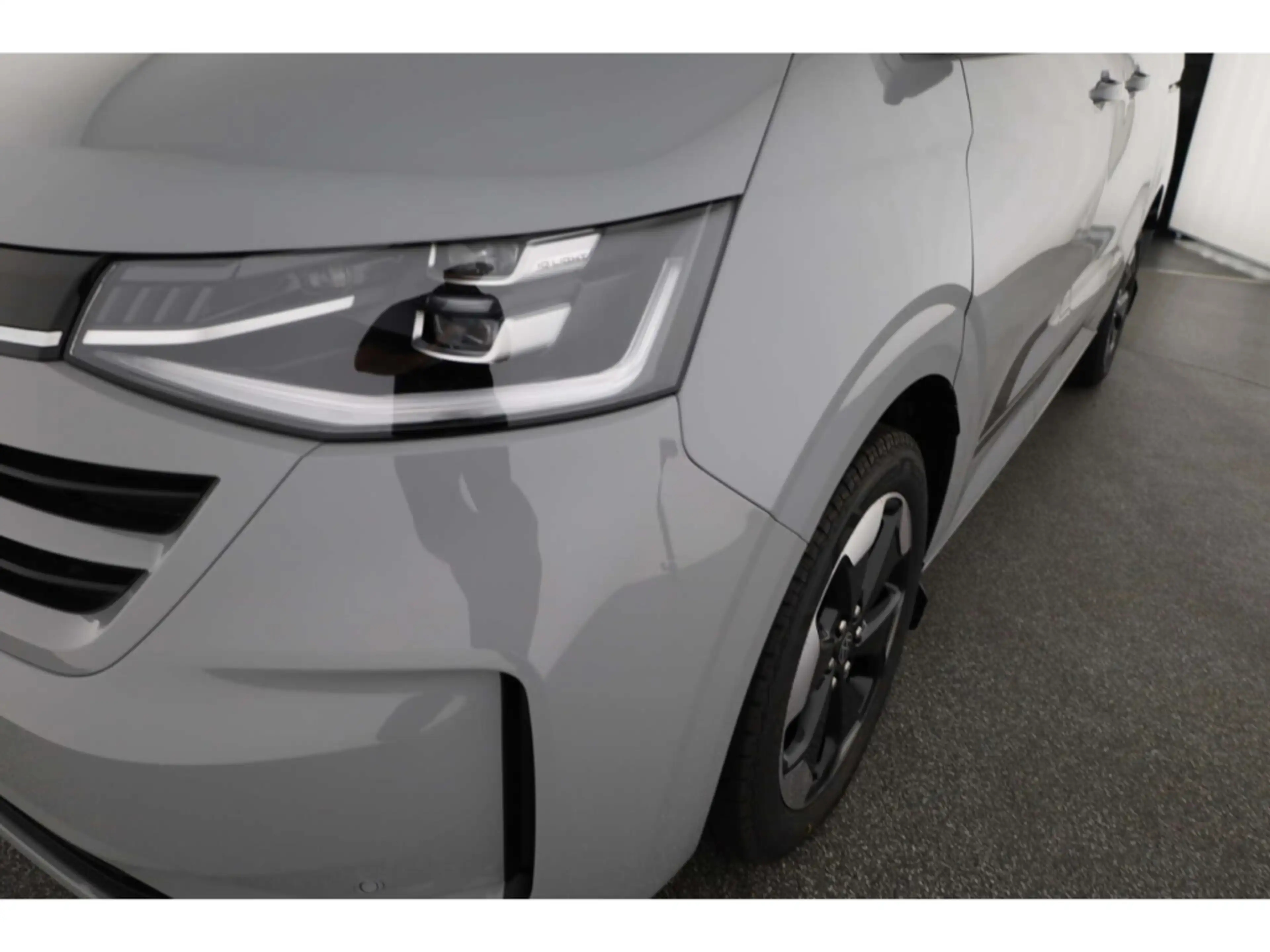 Volkswagen T7 Caravelle 2.0TDI Edition KR AHK/NAV/RFK/SHZ — photo 7