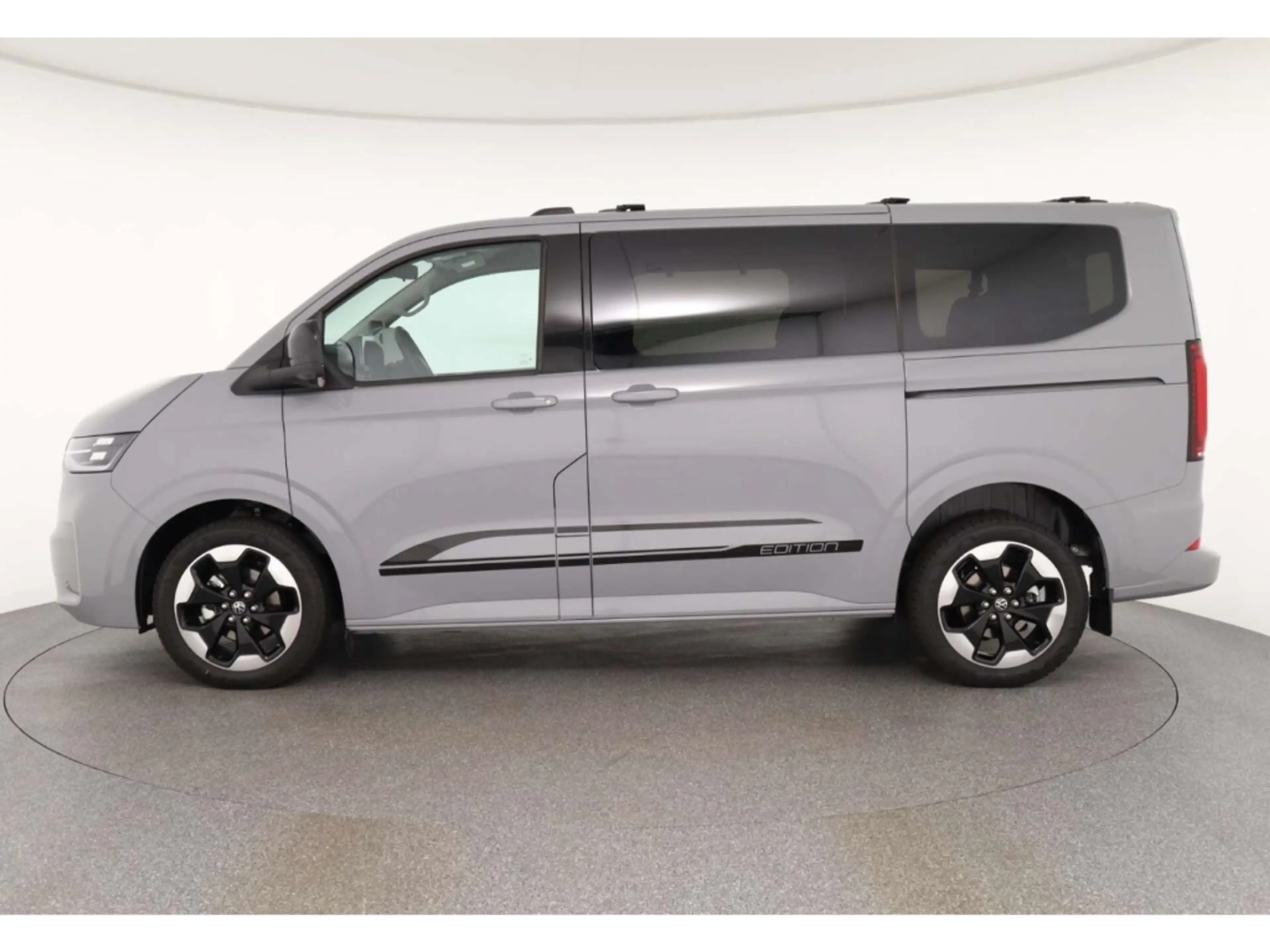 Volkswagen T7 Caravelle 2.0TDI Edition KR AHK/NAV/RFK/SHZ — photo 5