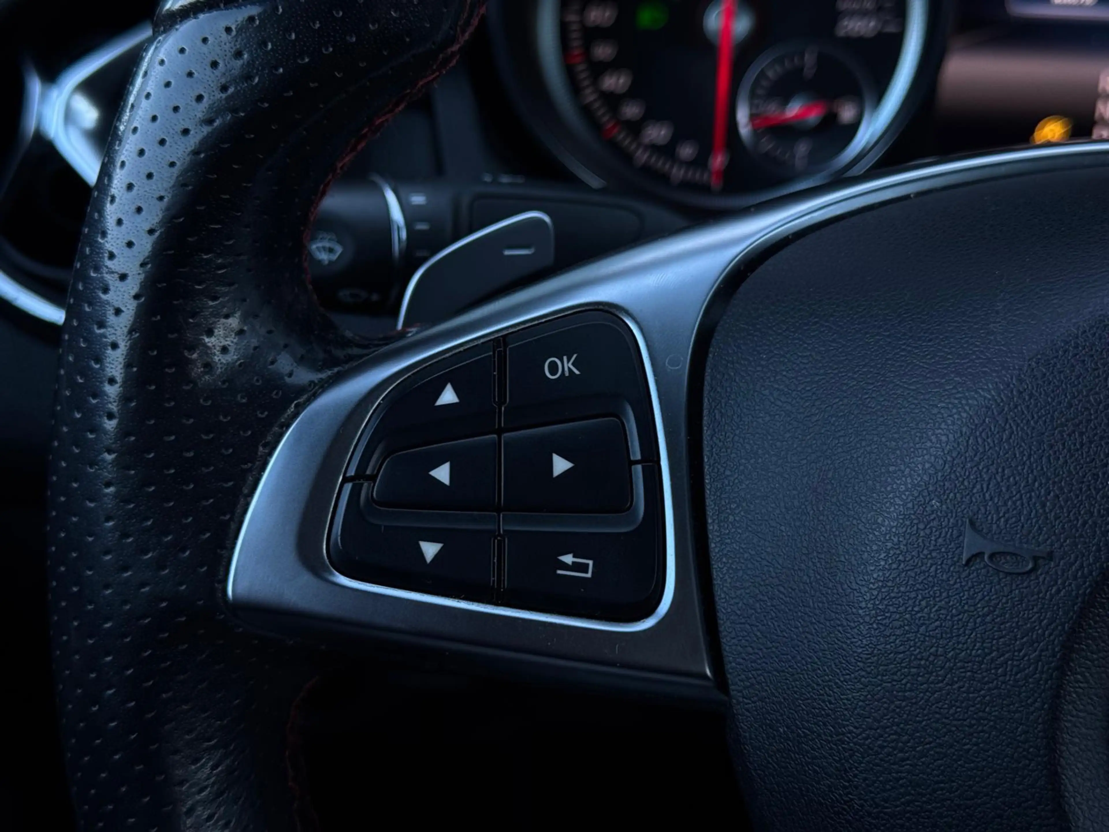 Mercedes-Benz CLA 180 AMG Night NAVI|LEDER|LED|SPORTVELGEN|CR CONTROL — photo 15