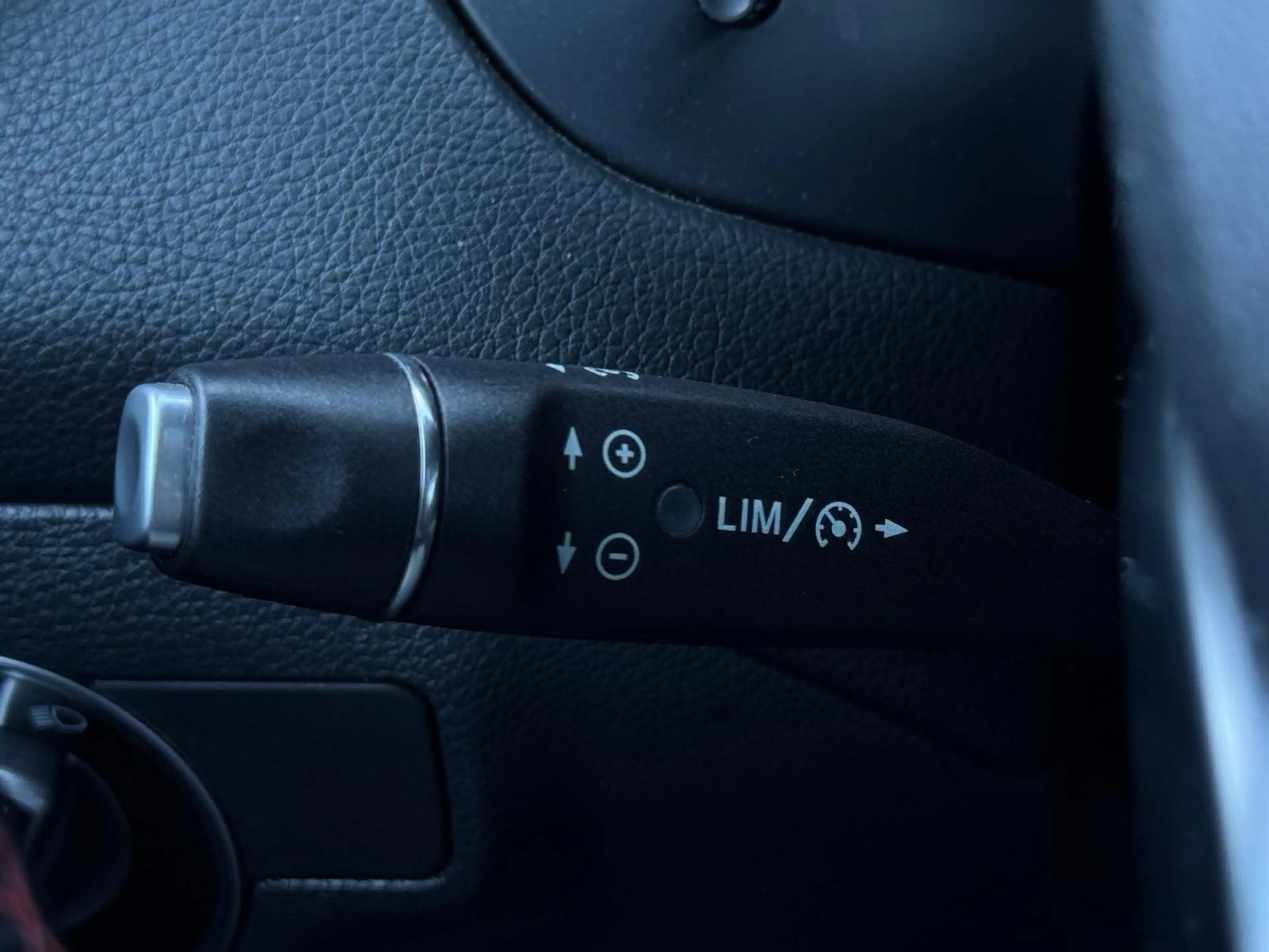 Mercedes-Benz CLA 180 AMG Night NAVI|LEDER|LED|SPORTVELGEN|CR CONTROL — photo 14