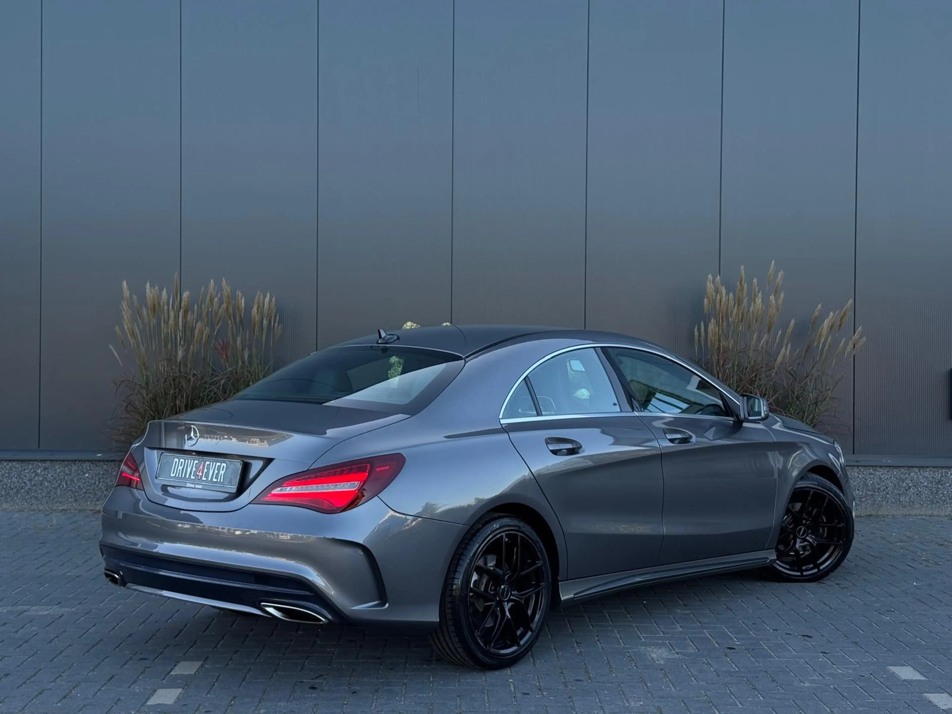 Mercedes-Benz CLA 180 AMG Night NAVI|LEDER|LED|SPORTVELGEN|CR CONTROL — photo 3