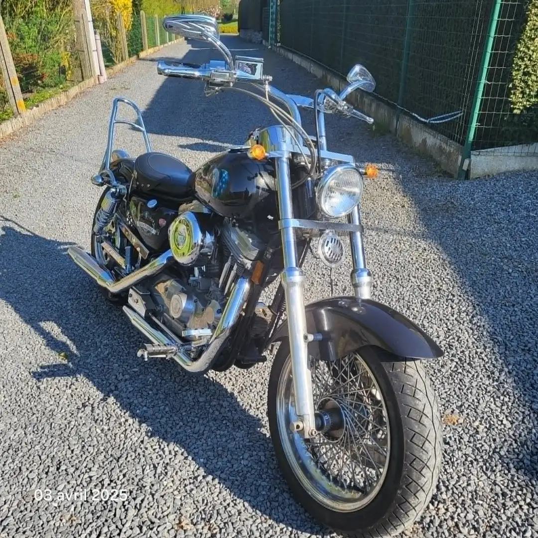 Harley-Davidson Sportster 883 XLH Hugger crna - 1