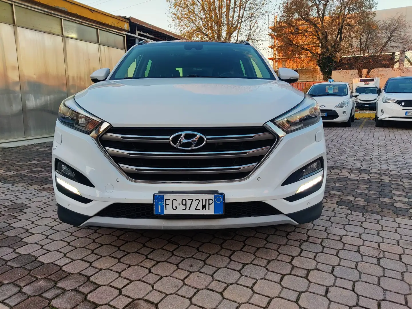 Hyundai TUCSON Tucson II 2017 1.7 crdi Xpossible 2wd 141cv dct Bianco - 2