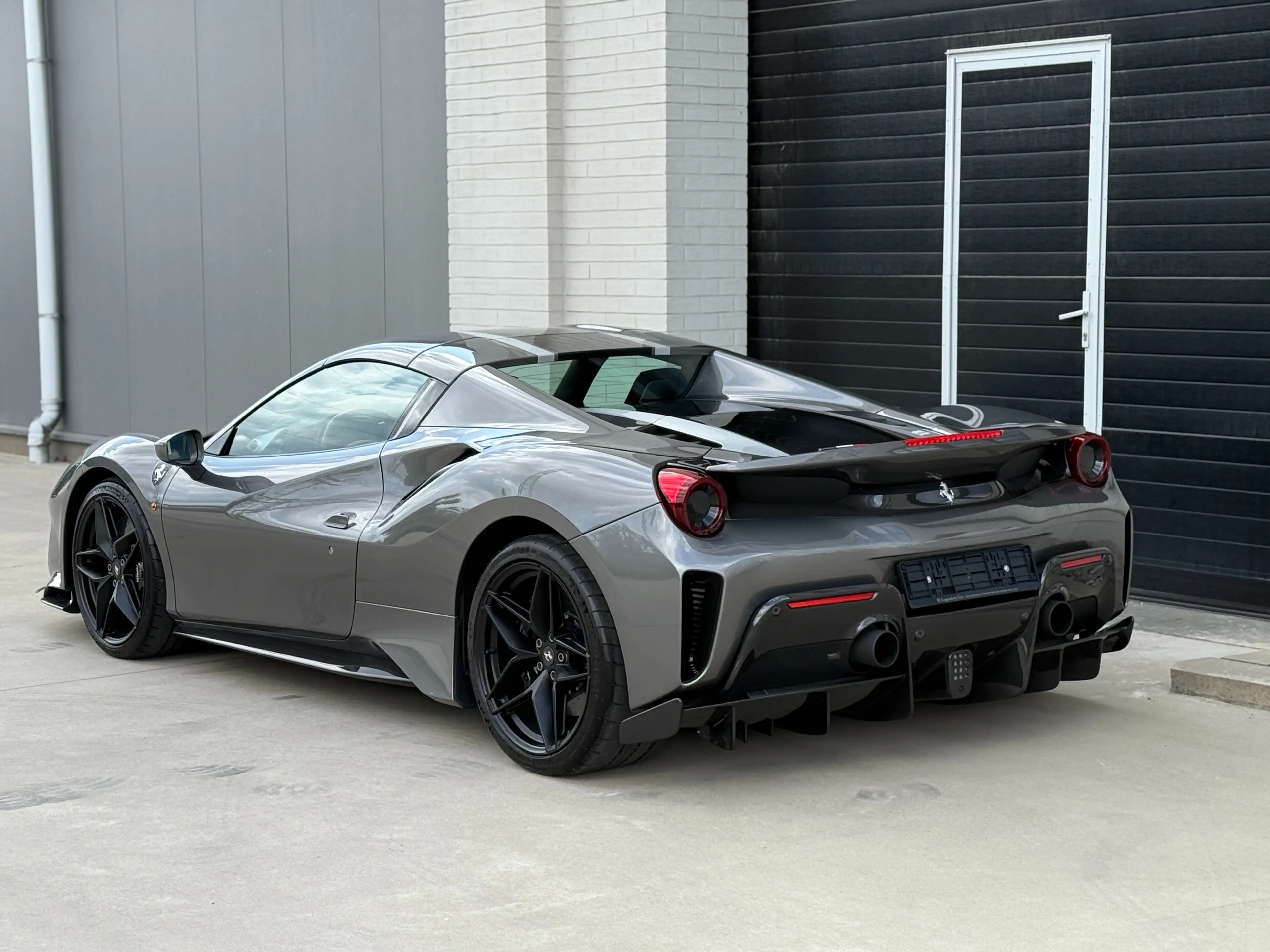 Ferrari 488 " Pista " Spider 3.9 Turbo V8 F1 - FULL CARBON !! — photo 12