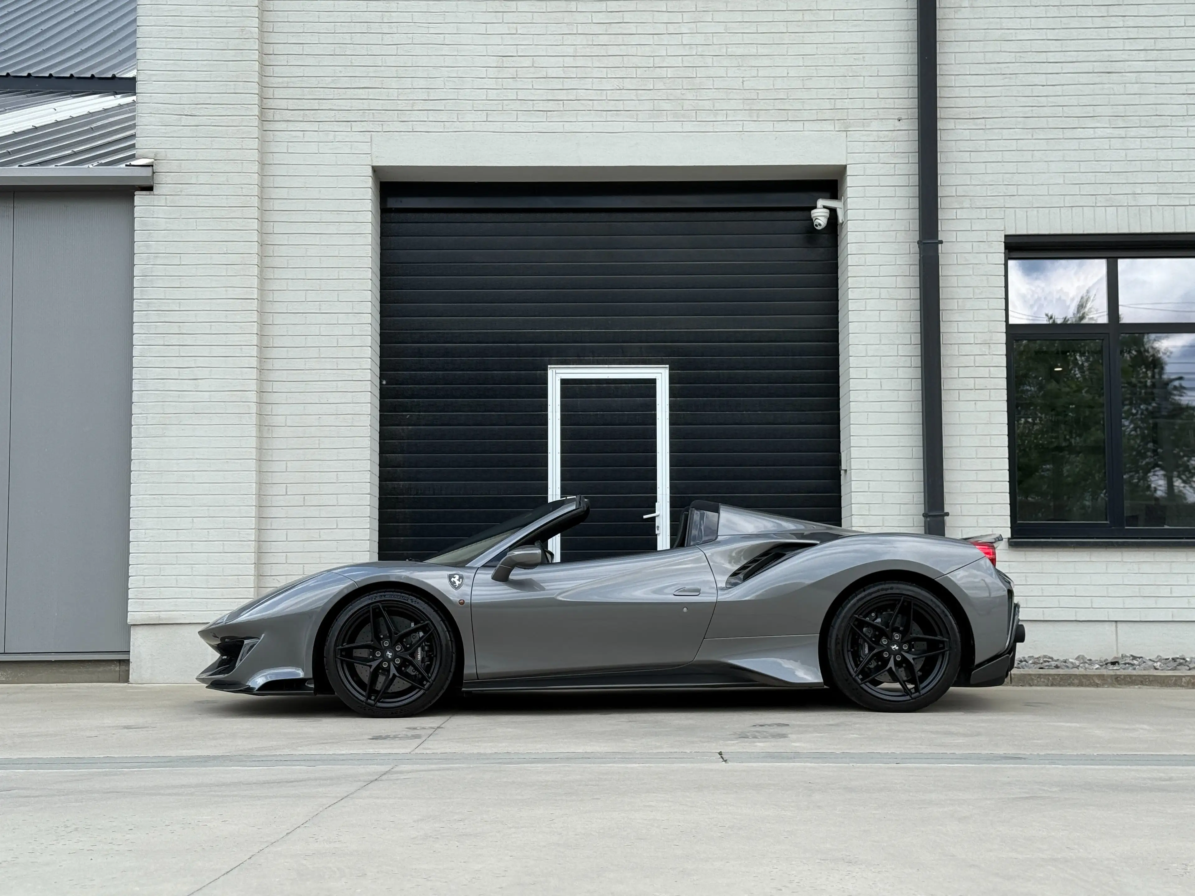 Ferrari 488 " Pista " Spider 3.9 Turbo V8 F1 - FULL CARBON !! — photo 6