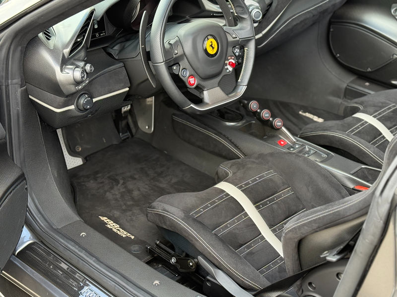 Ferrari 488 " Pista " Spider 3.9 Turbo V8 F1 - FULL CARBON !! — photo 15
