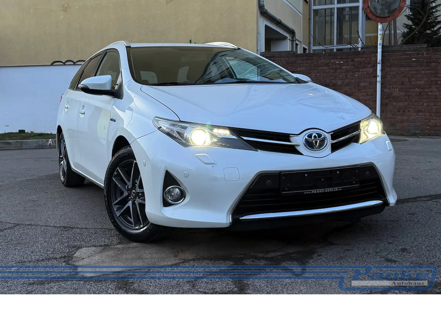 Toyota Auris Hybrid Aut.*RFK*SHZ*1Hand Weiß - 1
