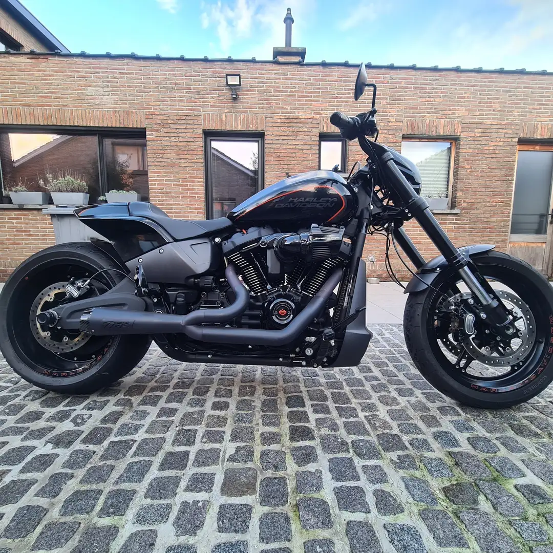 Harley-Davidson FXDR 114 custom blacked out! MET keuring. Schwarz - 1