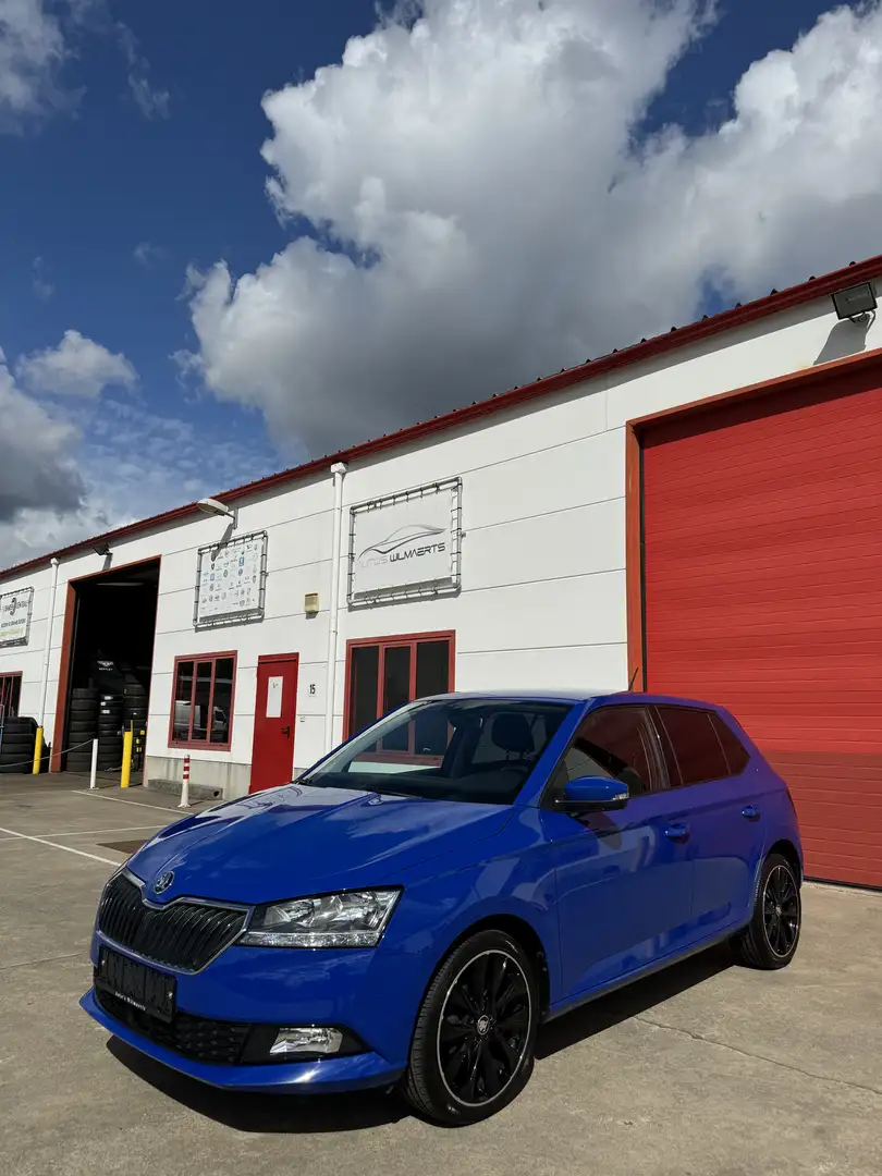 Skoda Fabia 2019 1.0 84000km led/navi/applcrply/pdc Bleu - 2