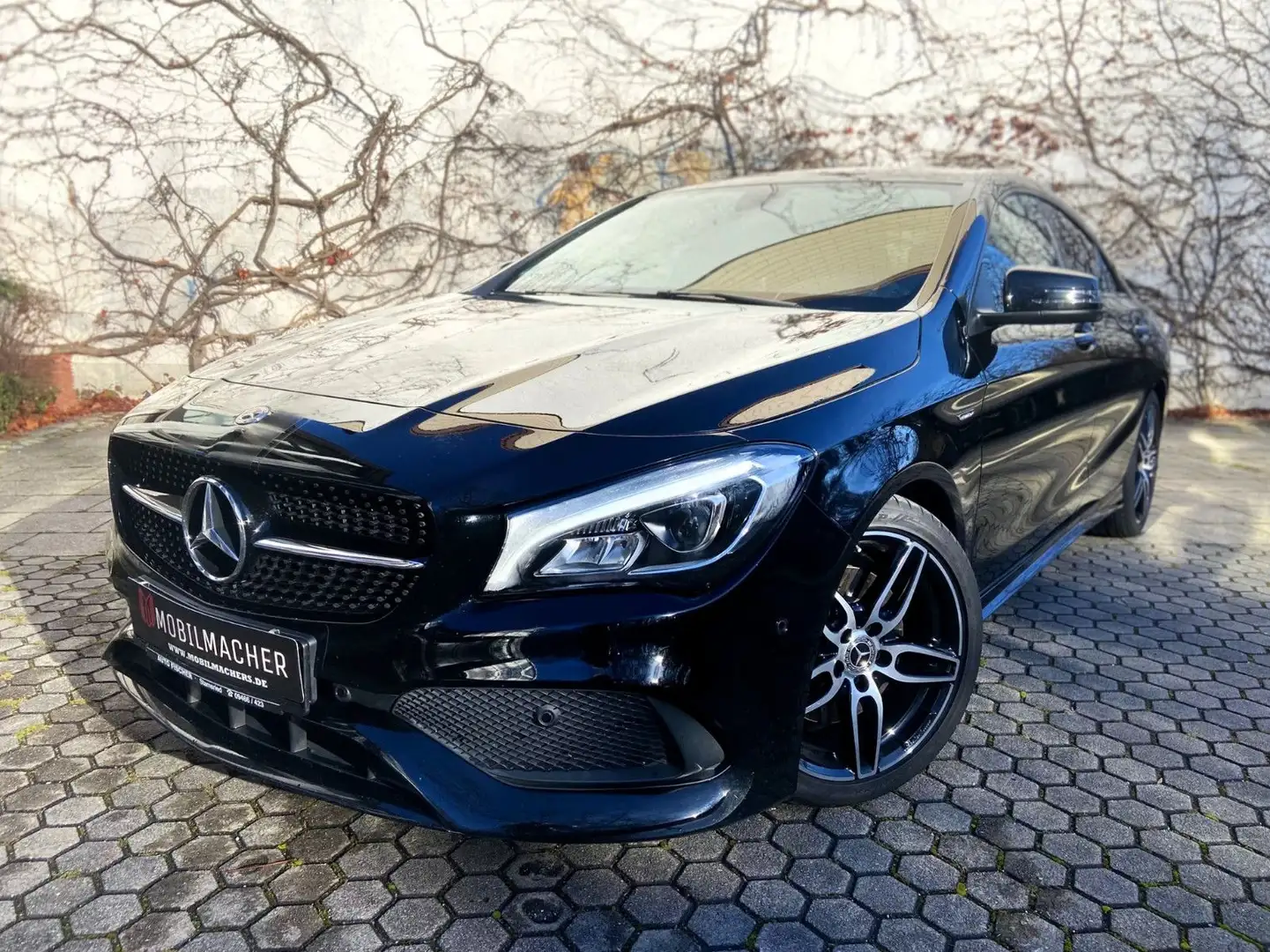 Mercedes-Benz CLA 220 CDI Edition AMG*LED*Navi*Kamera*Temp Schwarz - 2