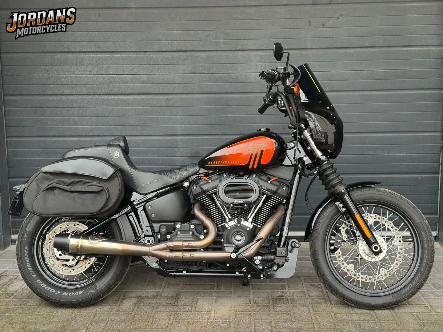Harley-Davidson Street Bob 114 FXBBS Zwart - 2