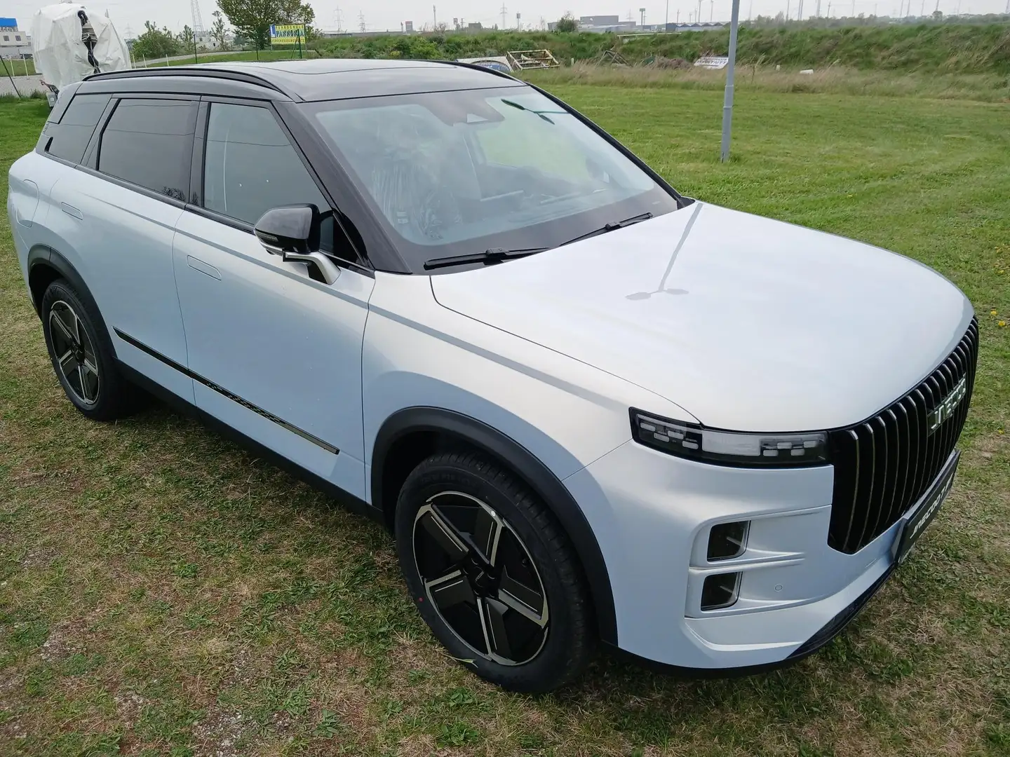 Jaecoo J7 JAECOO 7 PHEV Premium Silber - 1