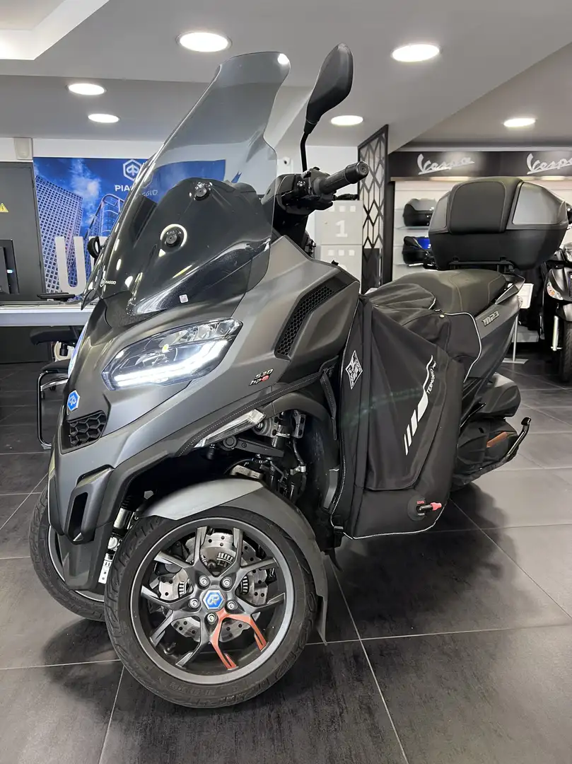 Piaggio MP3 530 Grijs - 2