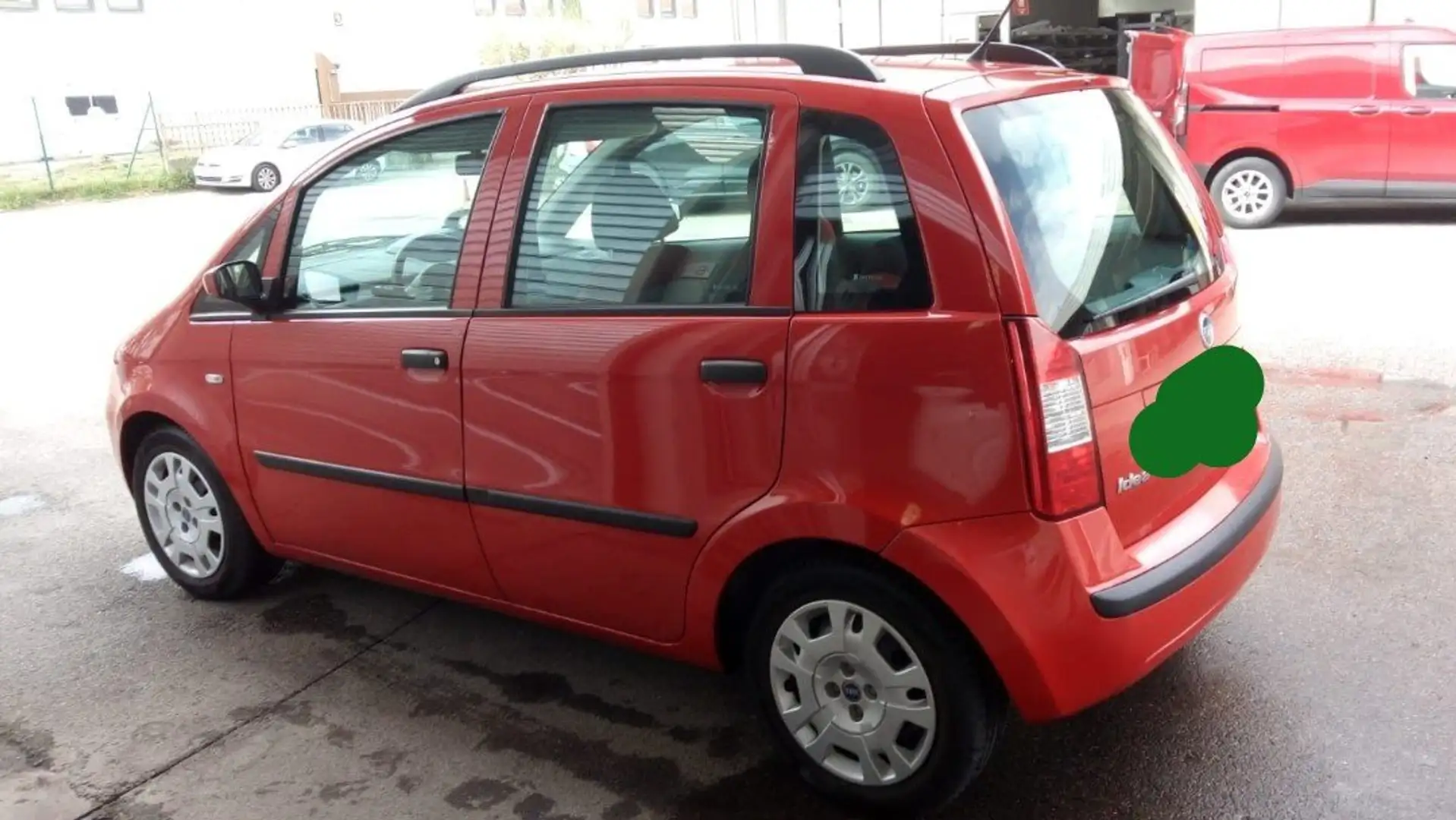 Fiat Idea Idea 1.2 16v Black Label crvena - 2