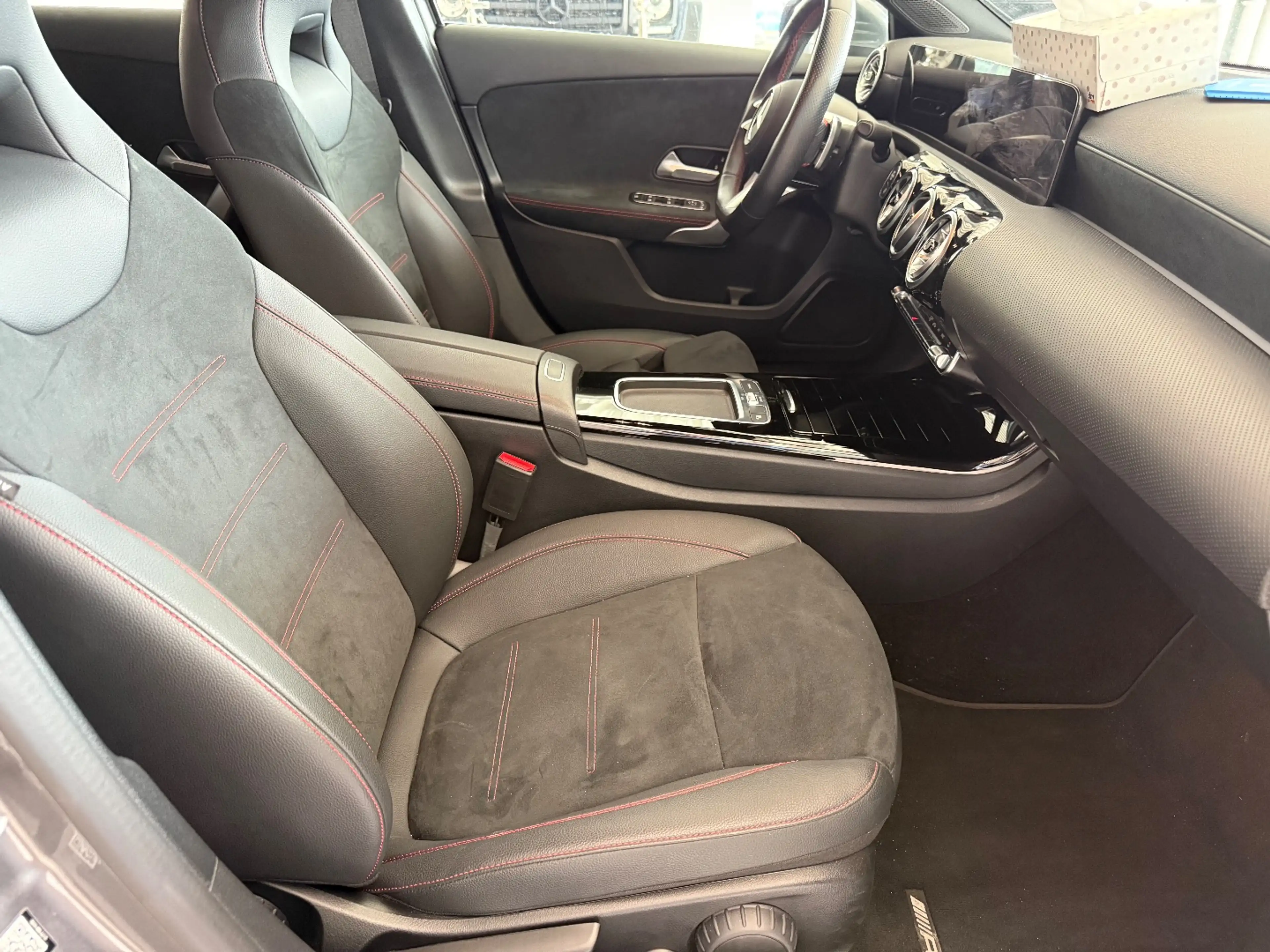 Mercedes-Benz A 200 7G-DCT AMG Line*NAVI*SITZHEIZUNG — photo 11