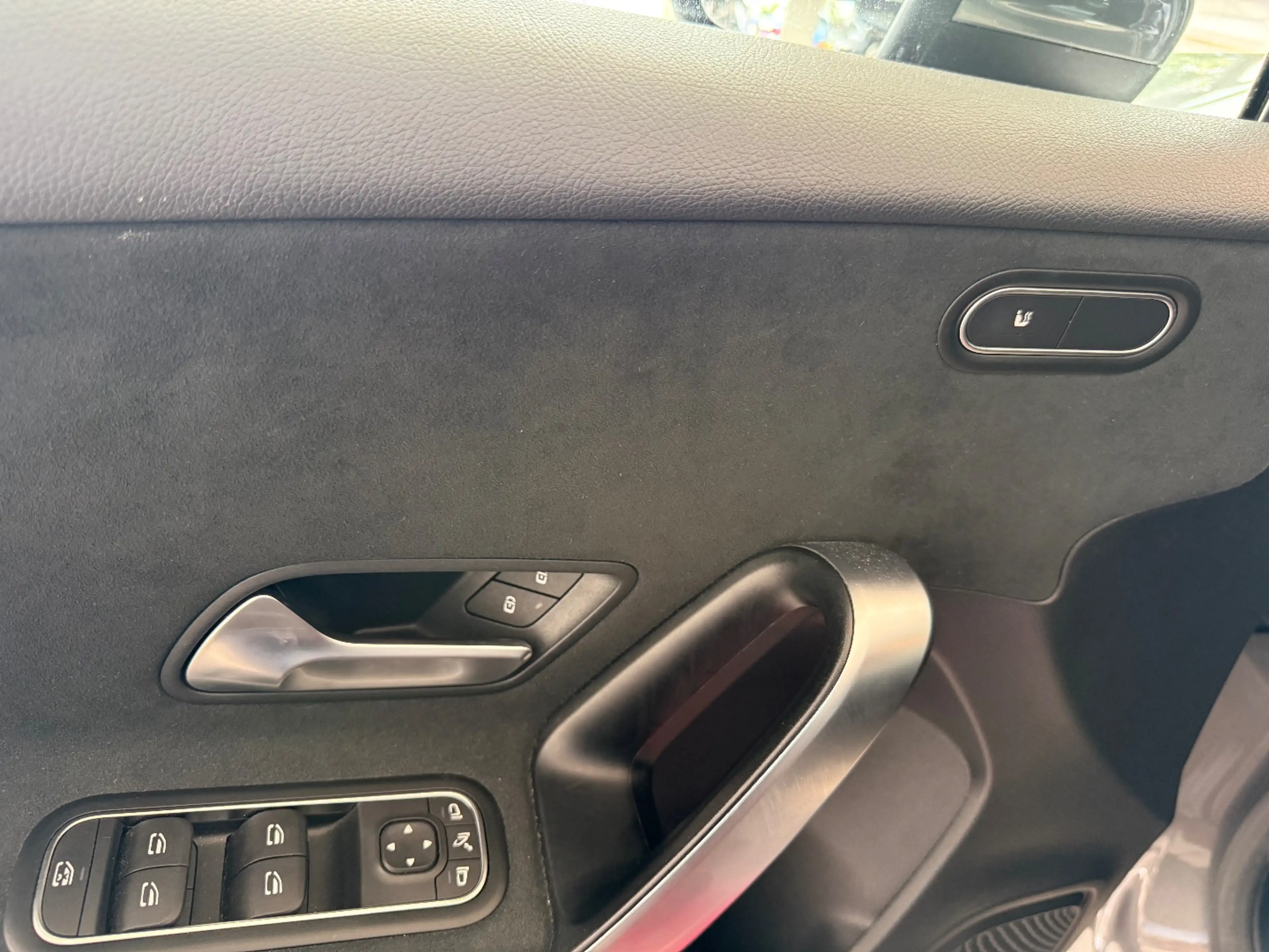Mercedes-Benz A 200 7G-DCT AMG Line*NAVI*SITZHEIZUNG — photo 12