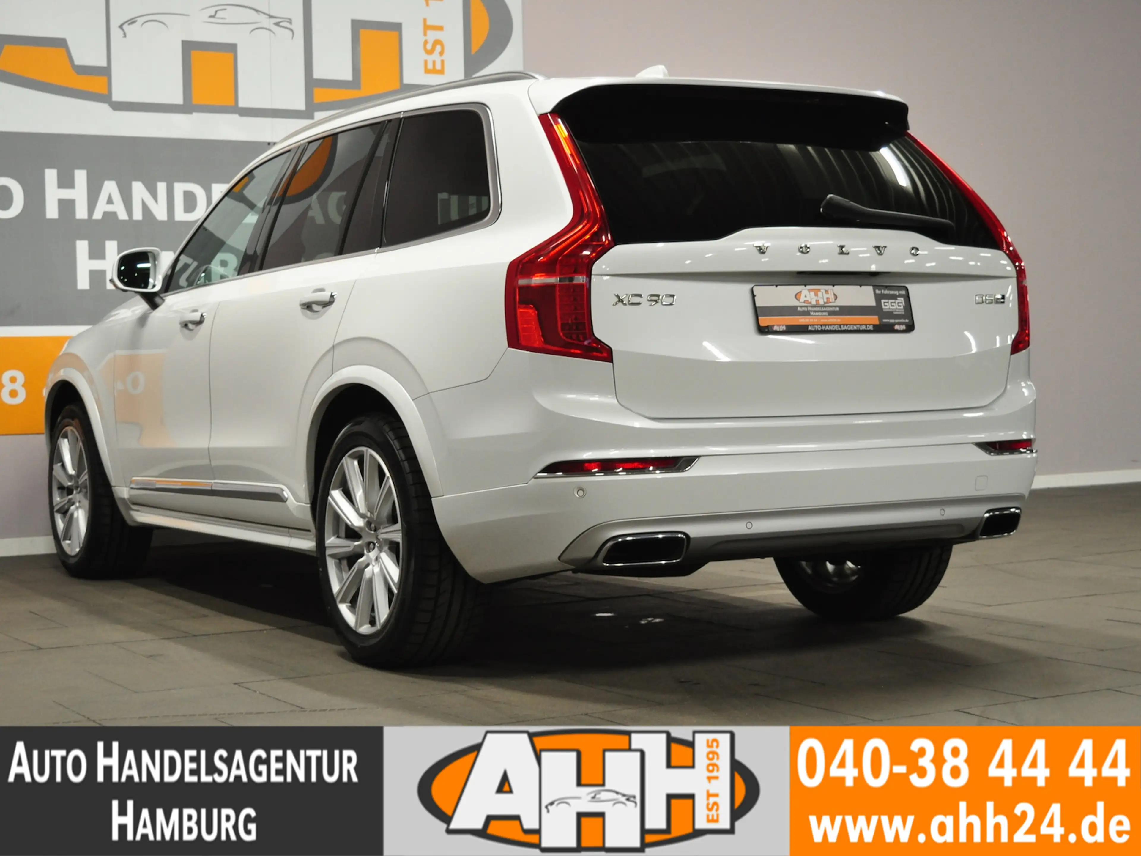 Volvo XC90 D5 AWD INSCRIPTION LED|PANO|360|STDH|AHK|1H — photo 3