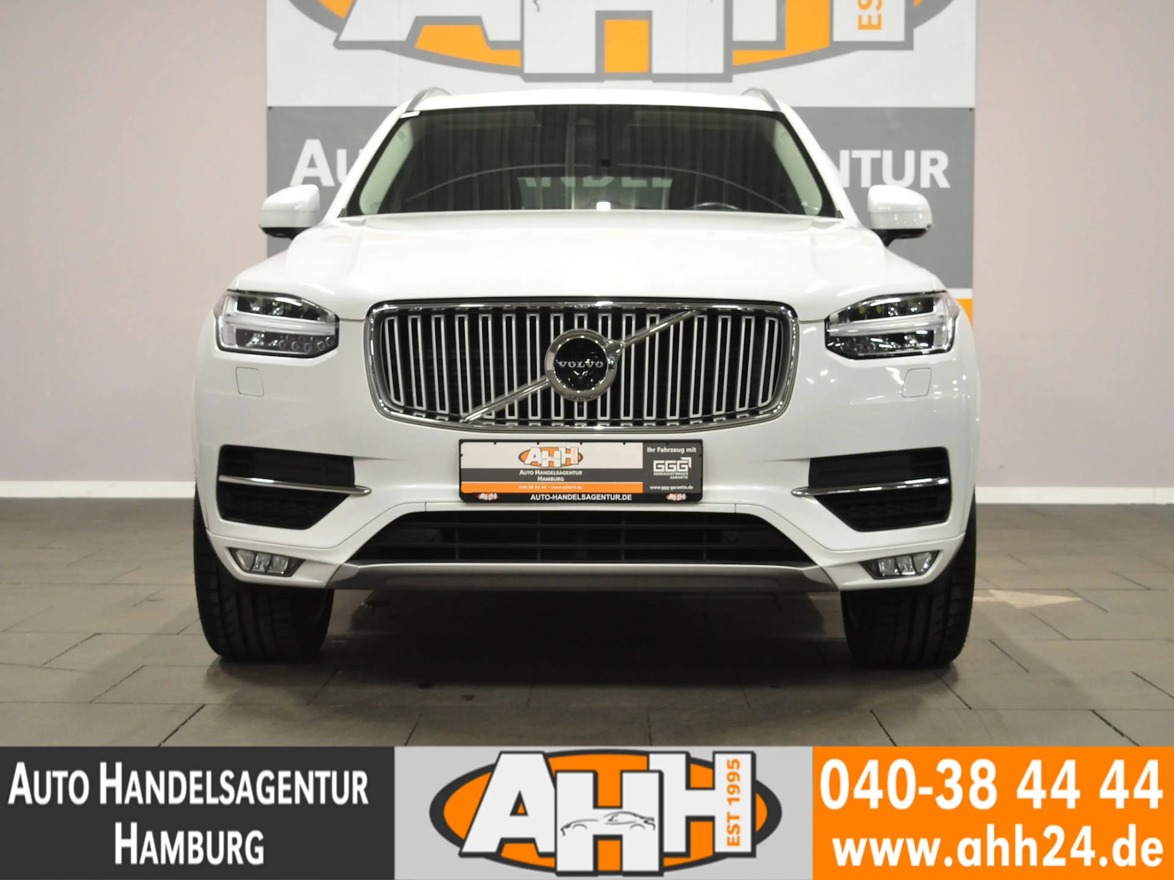 Volvo XC90 D5 AWD INSCRIPTION LED|PANO|360|STDH|AHK|1H — photo 8