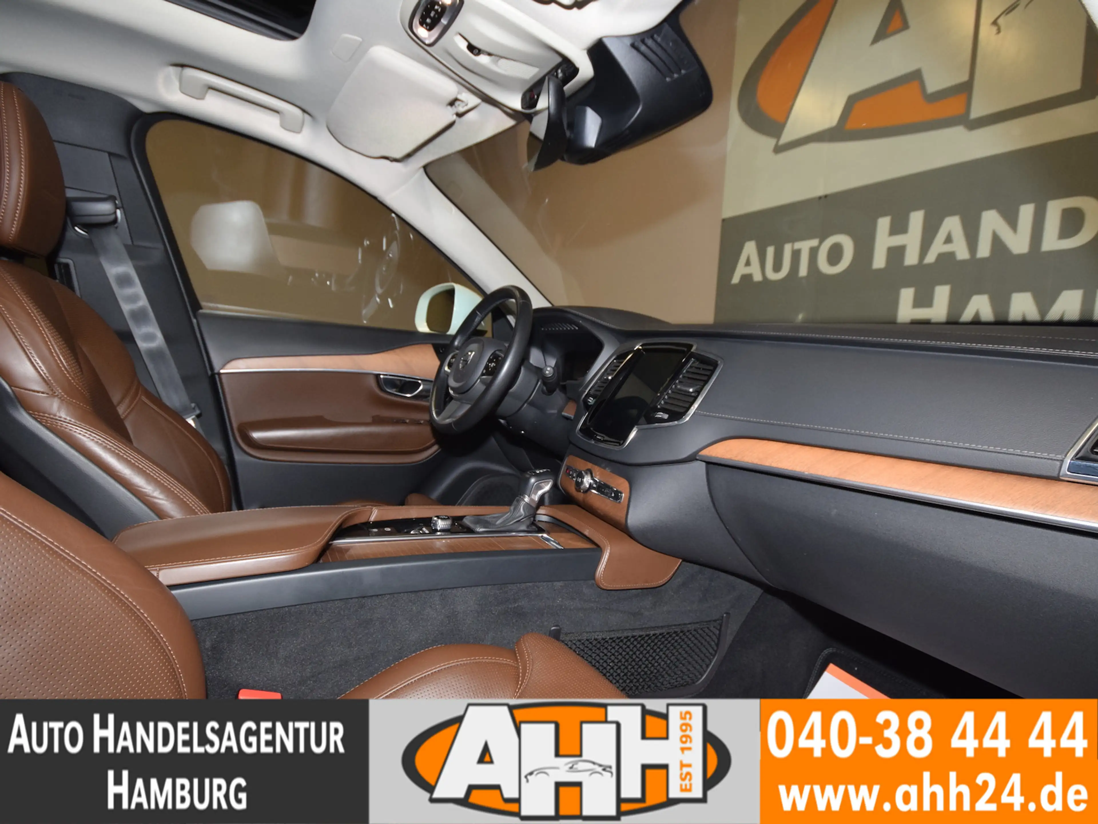 Volvo XC90 D5 AWD INSCRIPTION LED|PANO|360|STDH|AHK|1H — photo 10