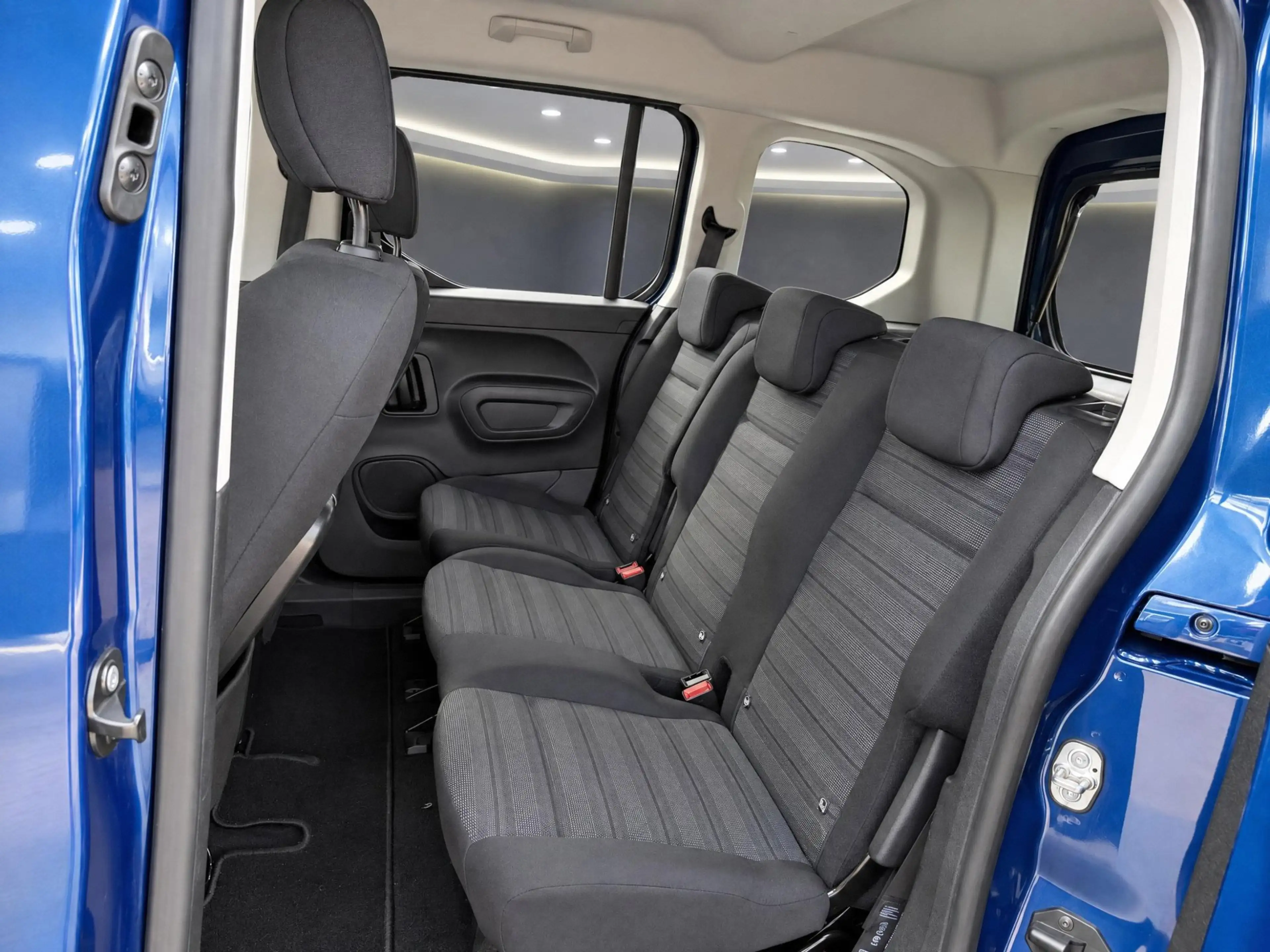 Opel Combo Tour 1.2 Turbo L1H1 Luxury Edition met Climate !!! — photo 12