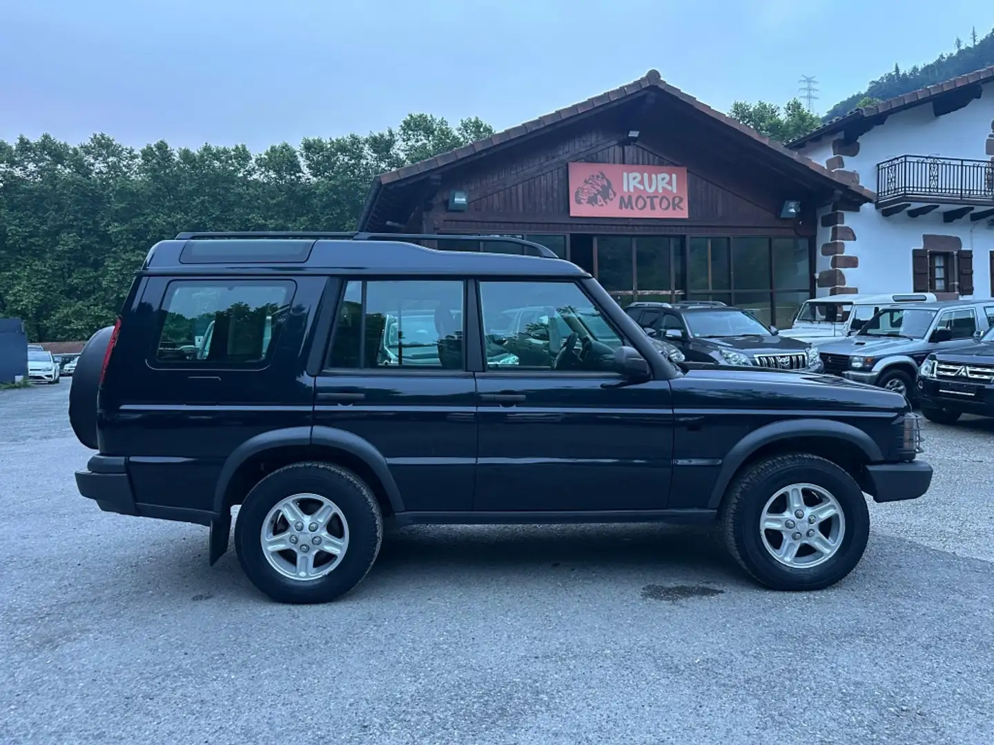 Land Rover Discovery 2.5Td5 SE Negro - 1
