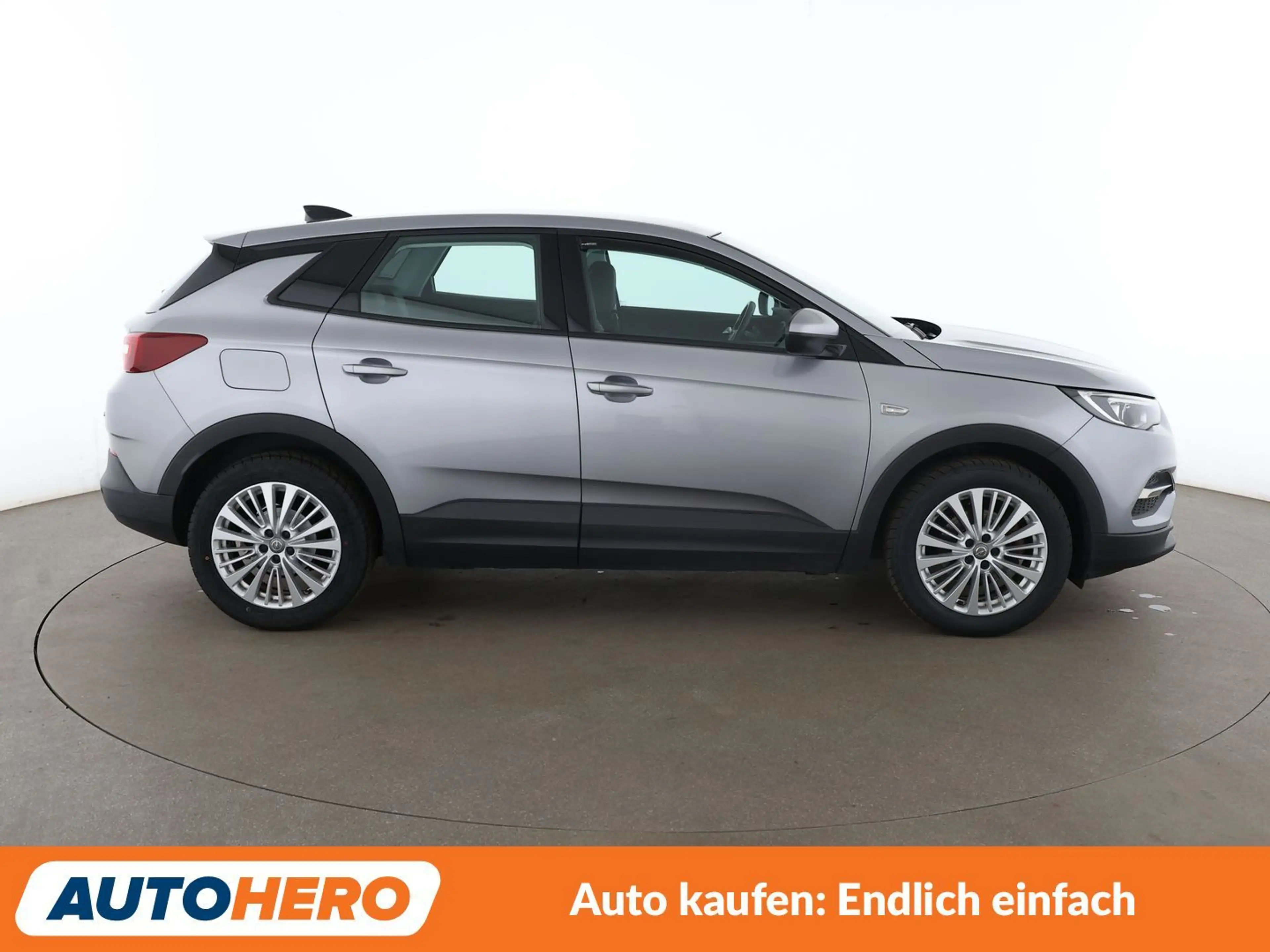 Opel Grandland X 1.2 Turbo Edition Aut.*NAVI*PDC*SHZ*PANO*AHK* — photo 7