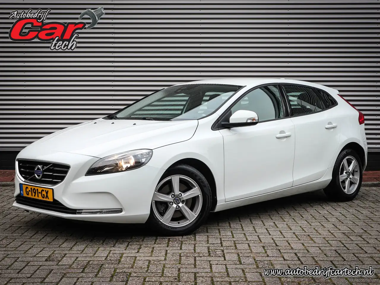Volvo V40