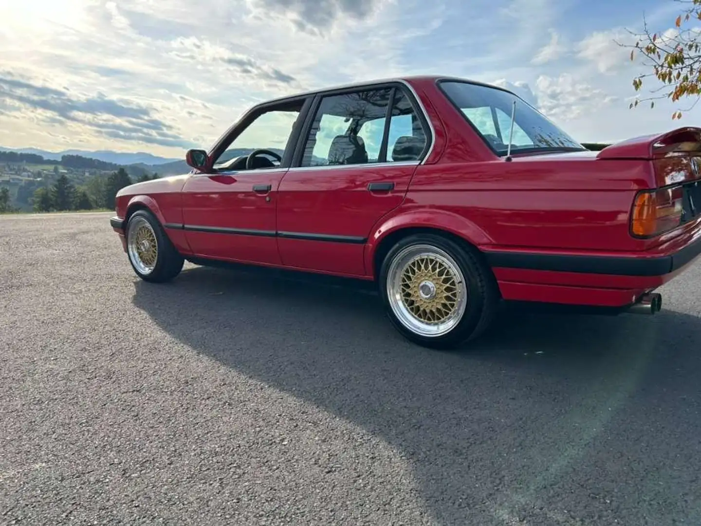 BMW 316 316i Червоний - 2