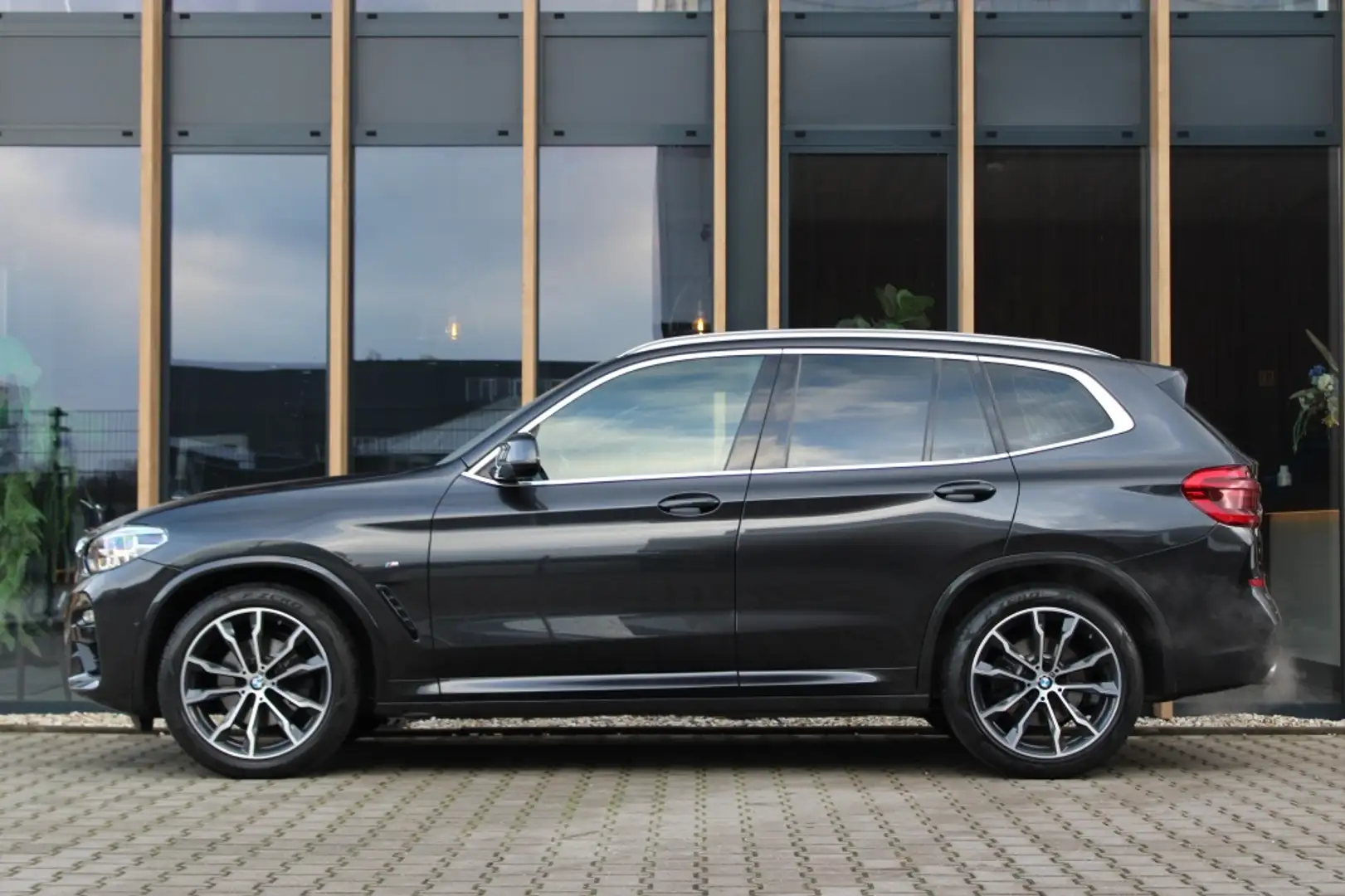 BMW X3 xDrive20i High Ex. M-Sport | Panorama-dak | Trekha Gris - 2
