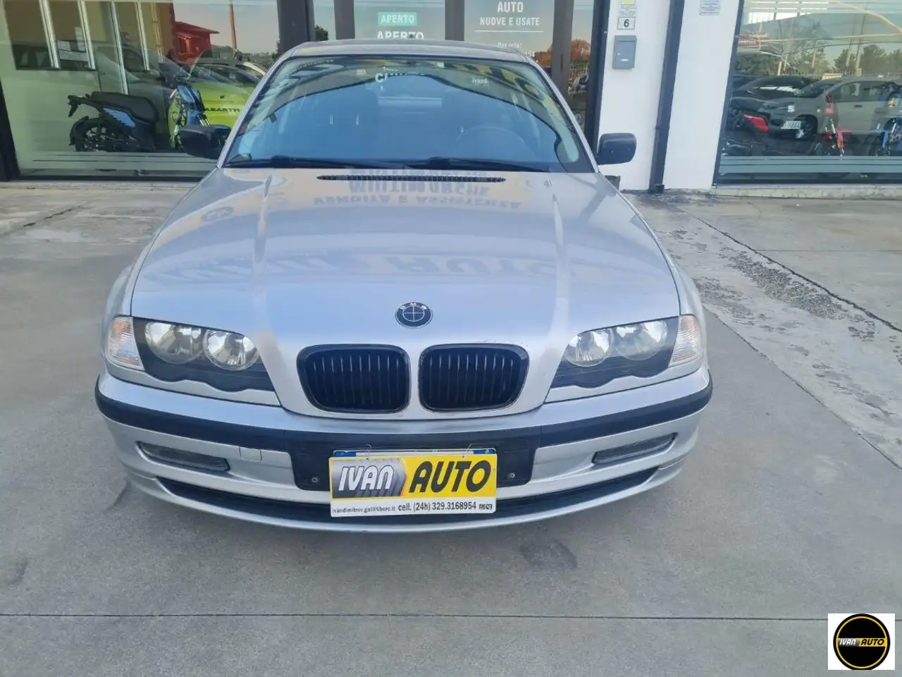 BMW 323 Serie 3 (E46) 323i-Automatico, foto 2