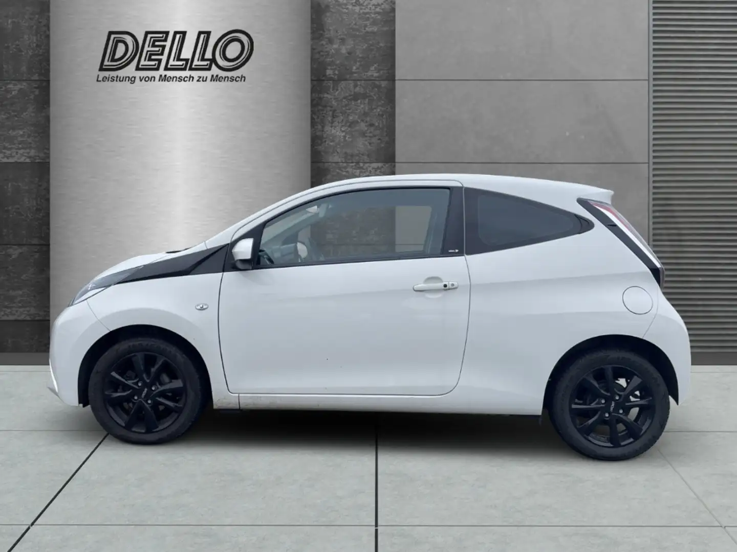 Toyota Aygo X-Play Edition-S Klimaautomatik Allwetterreifen Ke Weiß - 2