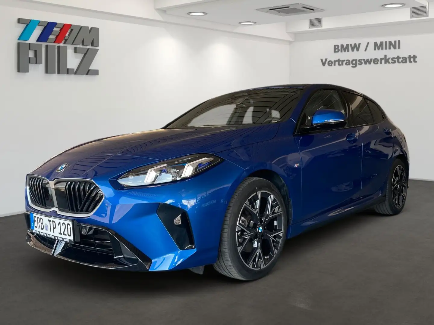 BMW 120 i M-Sport ACC AHK RFK harman/kardon Blau - 1