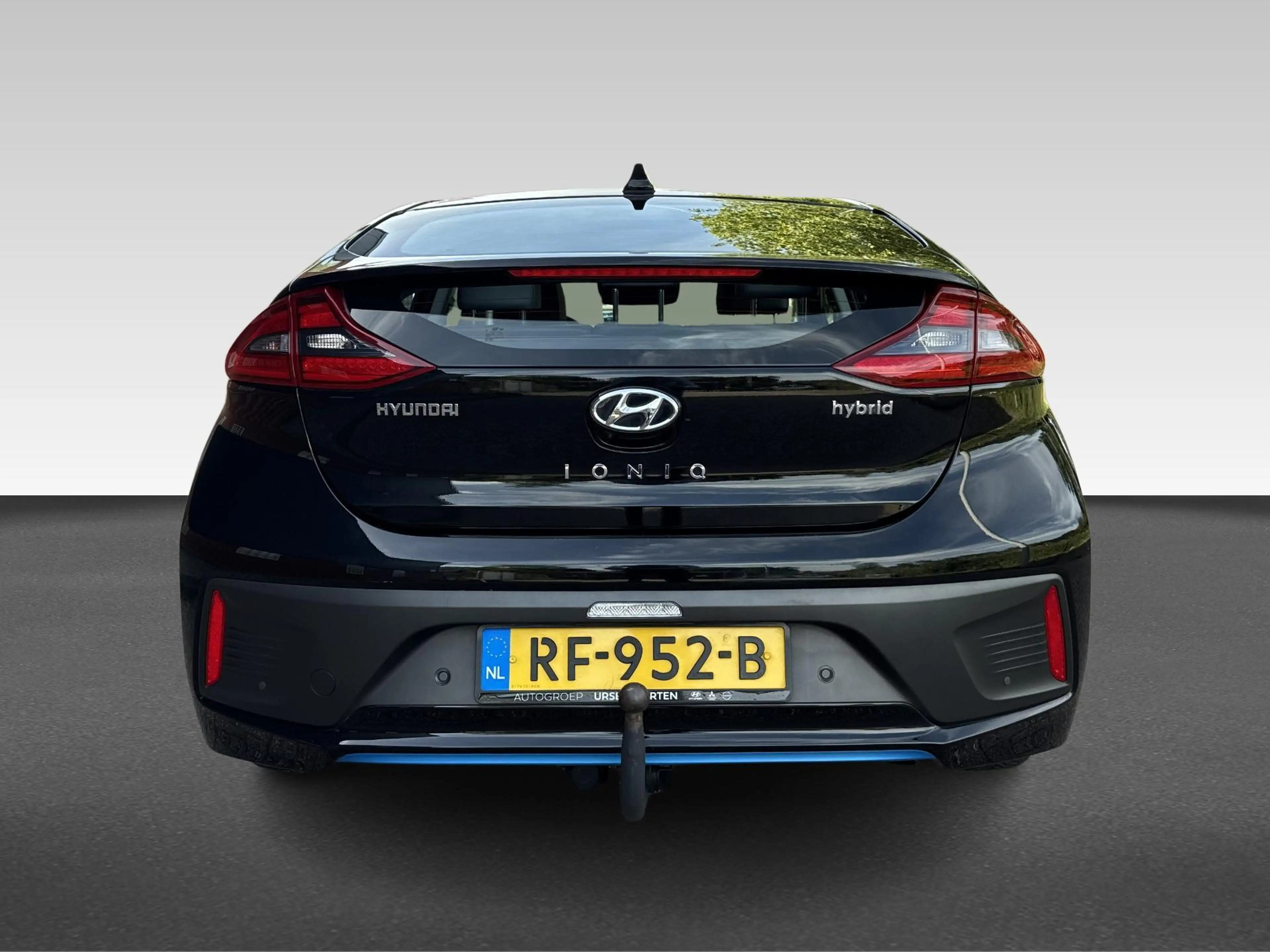 Hyundai IONIQ 1.6 GDi Premium | Schuif-kanteldak | Trekhaak | St — photo 4