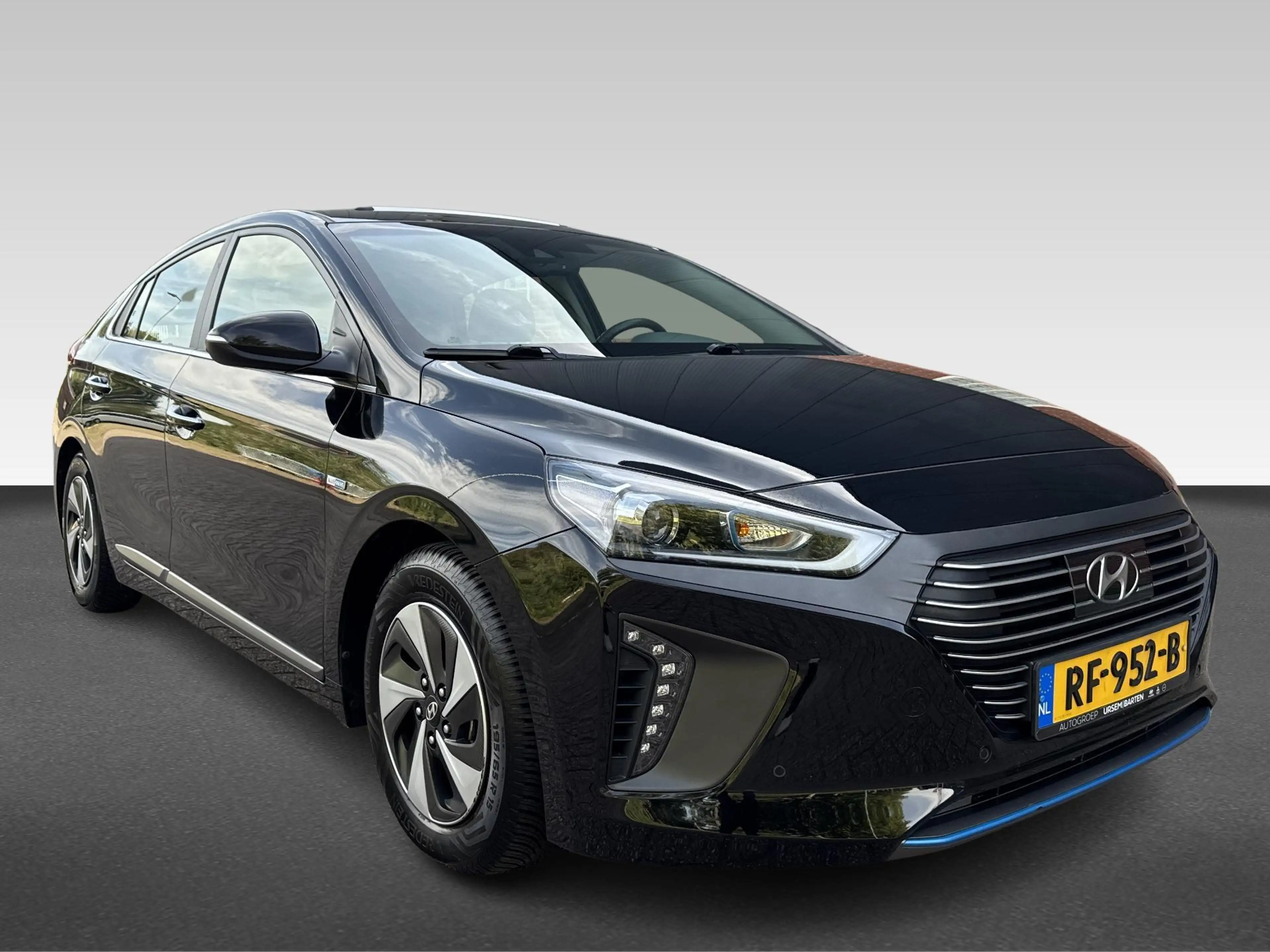 Hyundai IONIQ 1.6 GDi Premium | Schuif-kanteldak | Trekhaak | St — photo 6