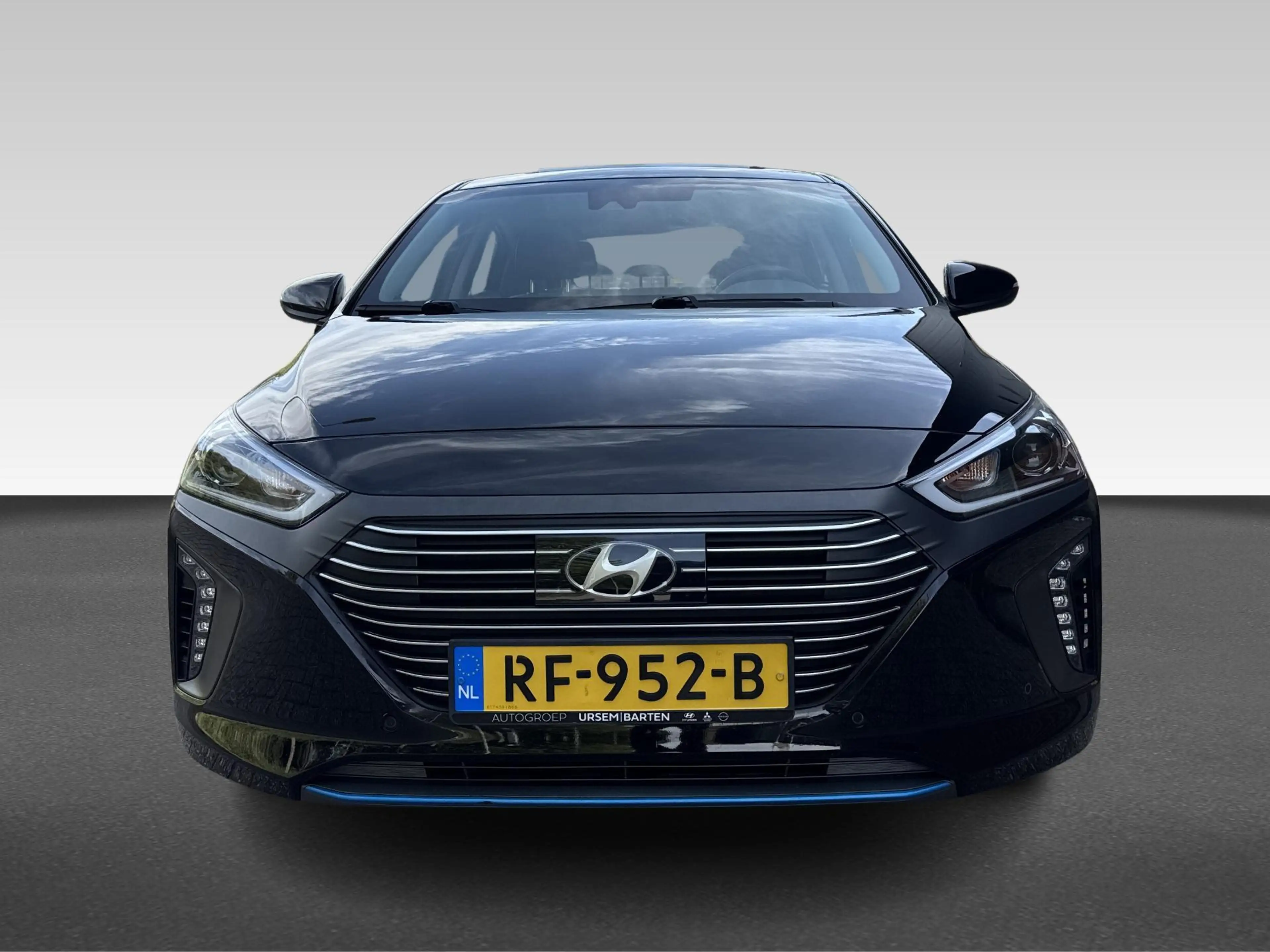 Hyundai IONIQ 1.6 GDi Premium | Schuif-kanteldak | Trekhaak | St — photo 7