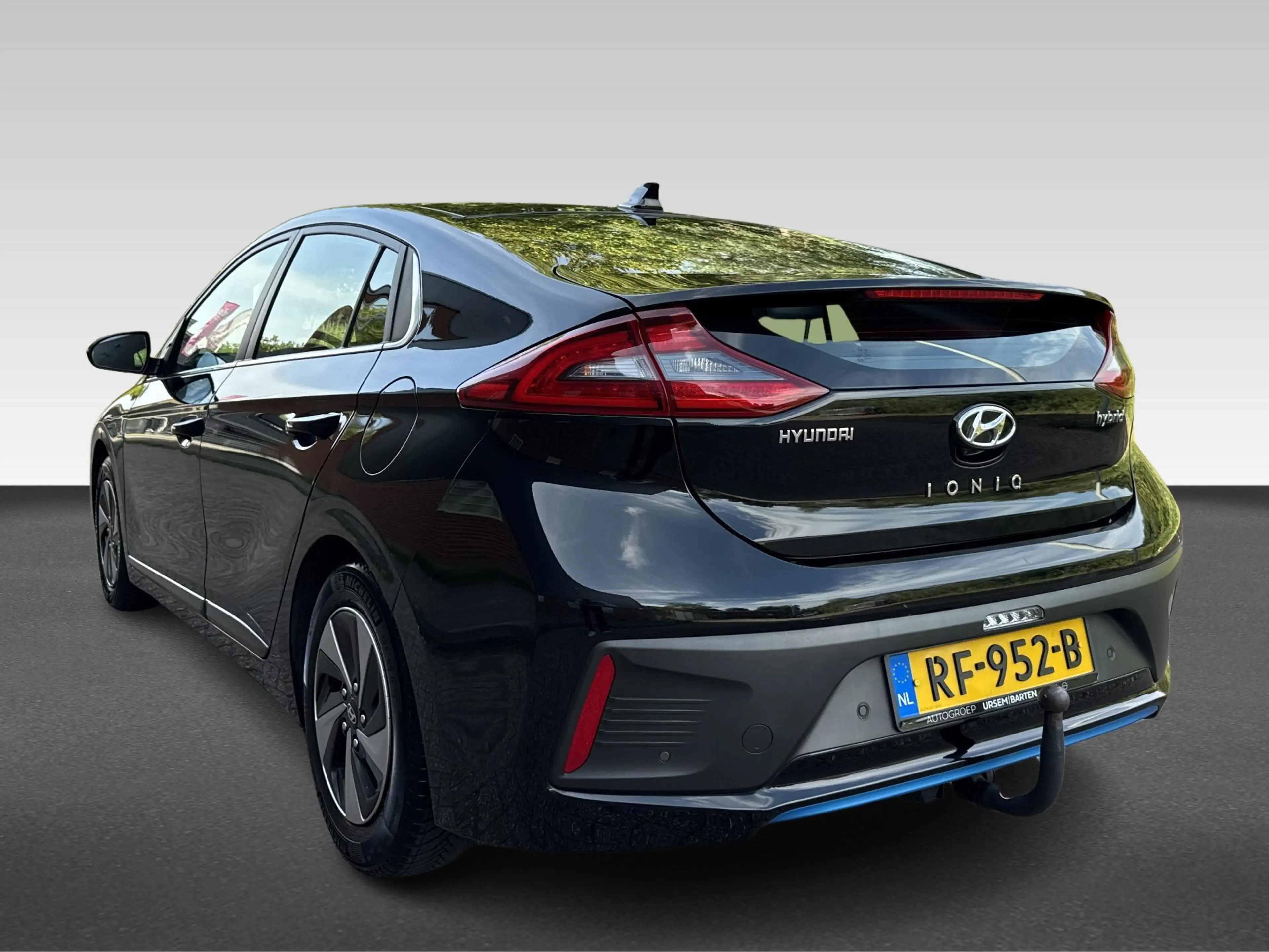 Hyundai IONIQ 1.6 GDi Premium | Schuif-kanteldak | Trekhaak | St — photo 3