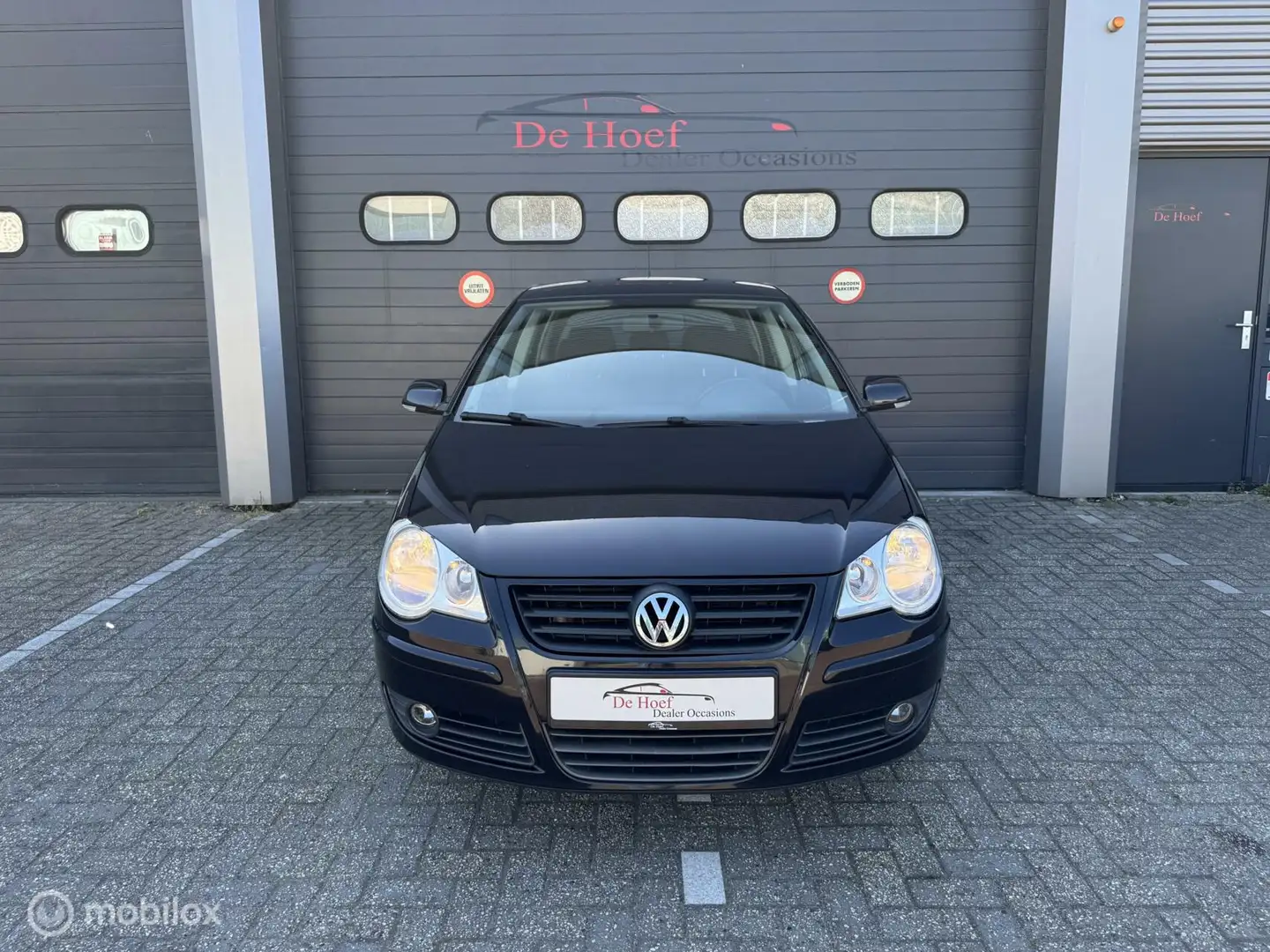 Volkswagen Polo 1.4-16V Comfortline ✓Airco ✓Nw APK Zwart - 2
