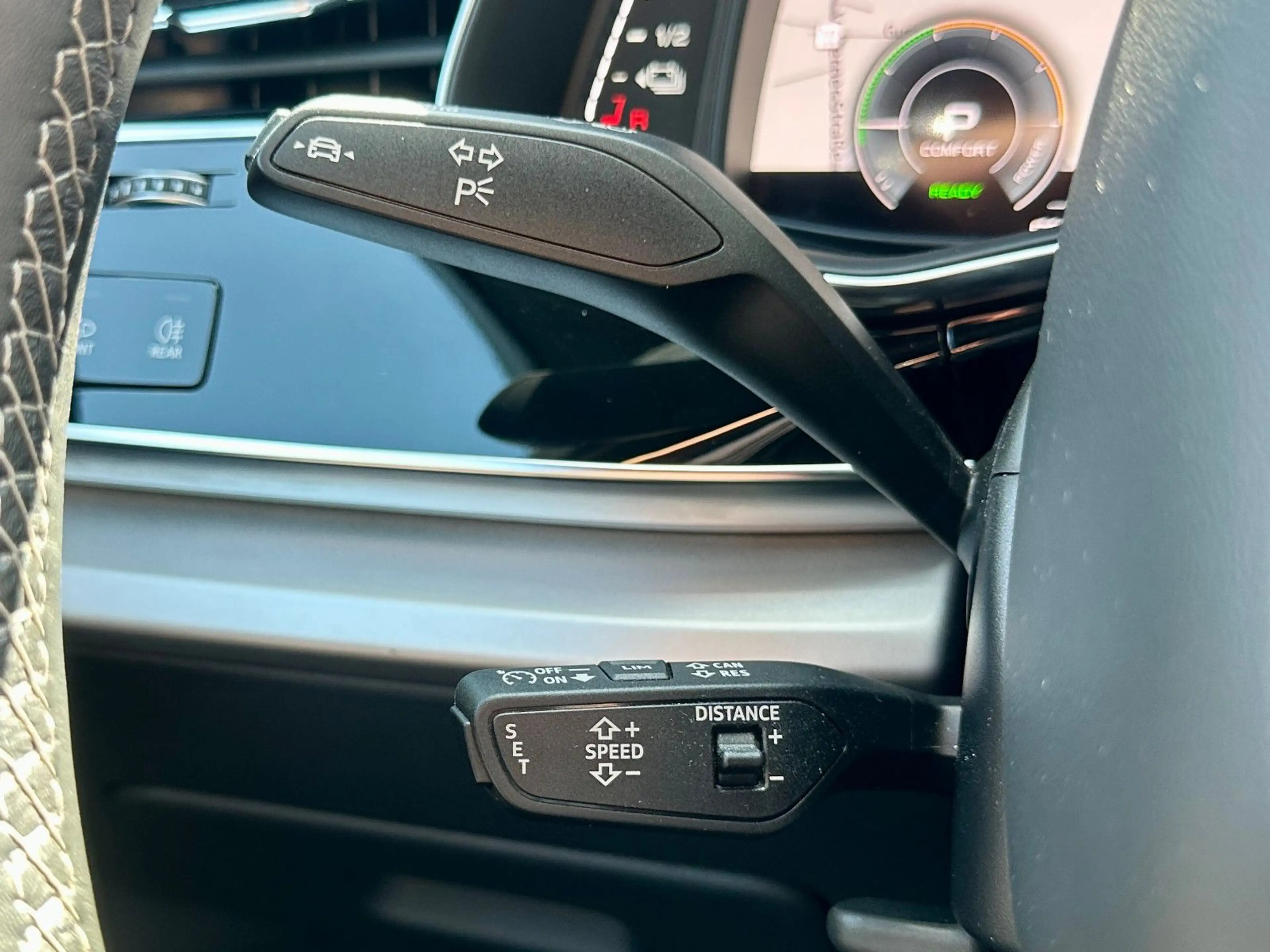 Audi Q7 55TFSIe qu S LINE BLACK HuD 360° AHK LUFTFED — photo 15